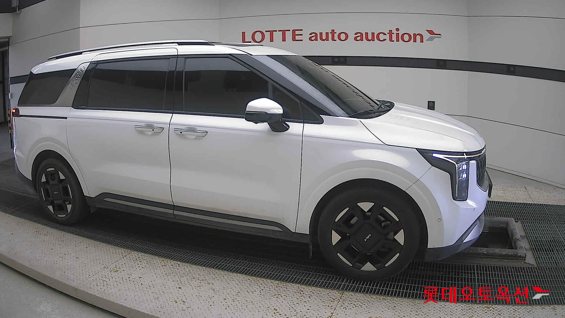 Kia Carnival Hybrid id 3633641 из Кореи 17