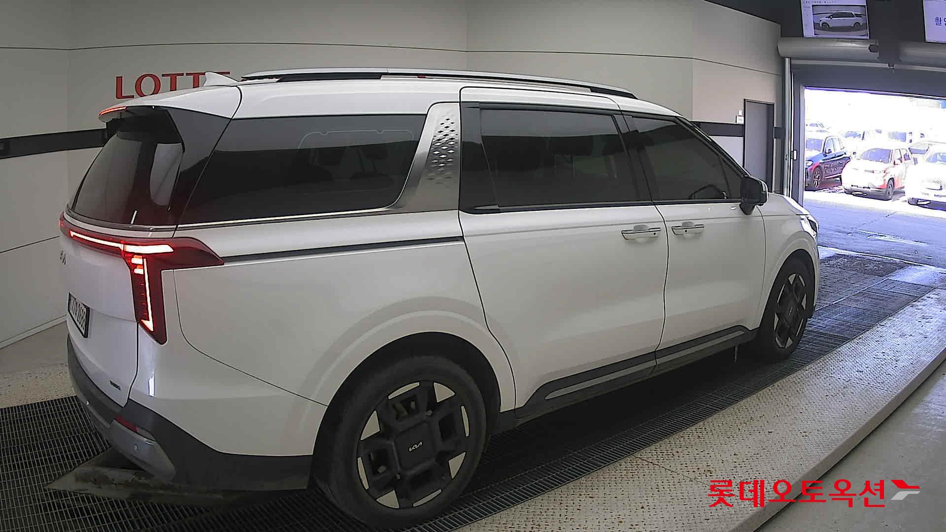 Kia Carnival Hybrid id 3633641 из Кореи 19