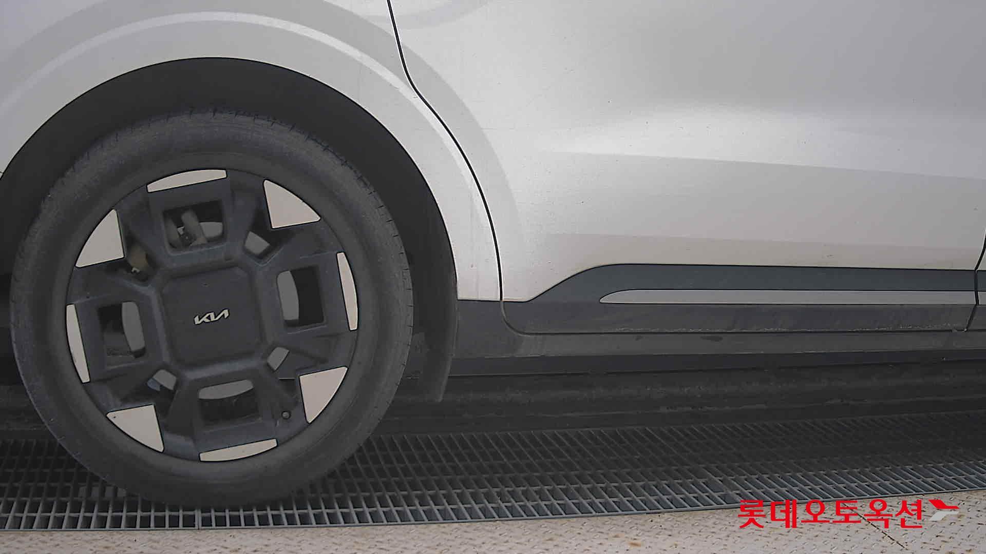 Kia Carnival Hybrid id 3633641 из Кореи 24