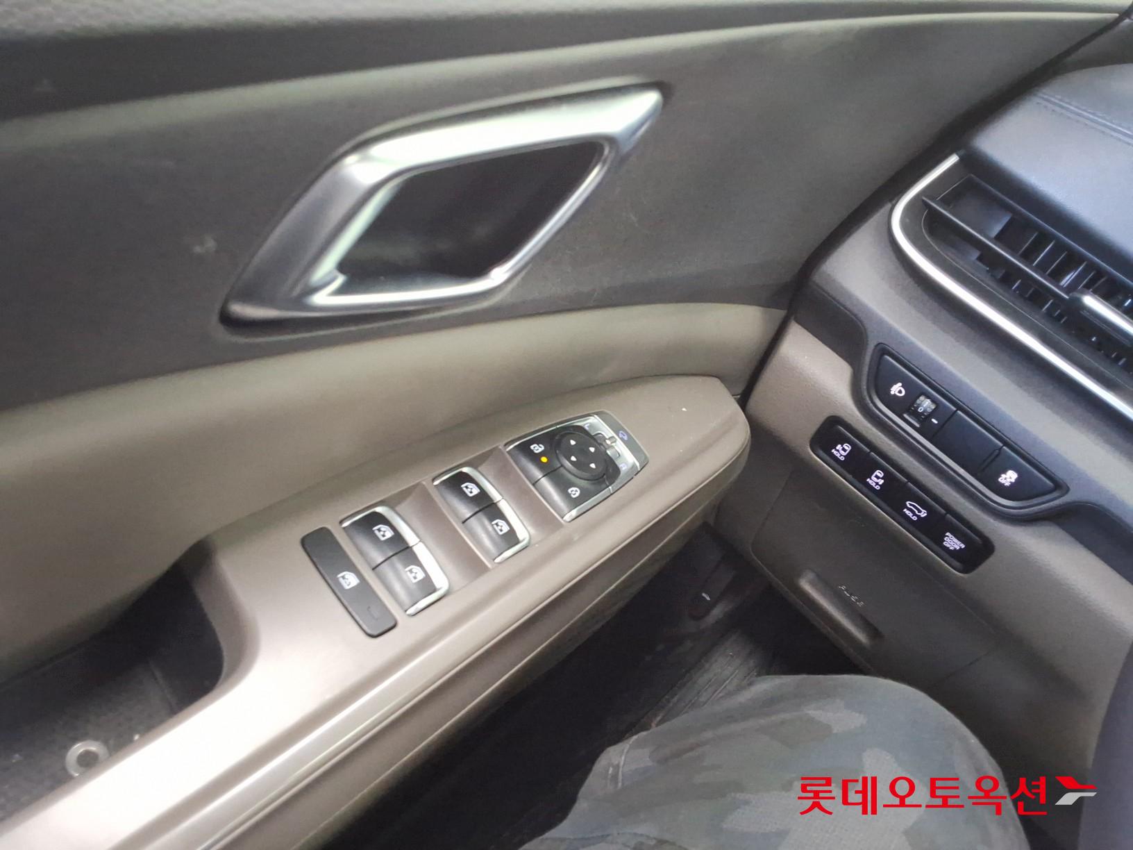 Kia Carnival Hybrid id 3633641 из Кореи 28