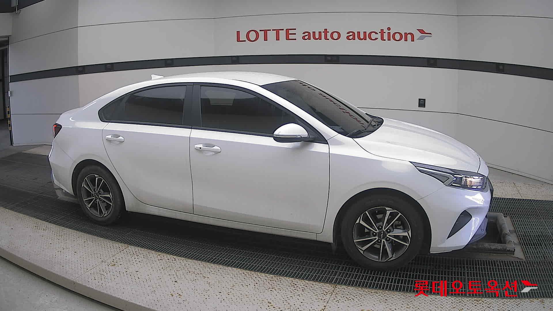 Kia K3 id 3628824 из Кореи 17