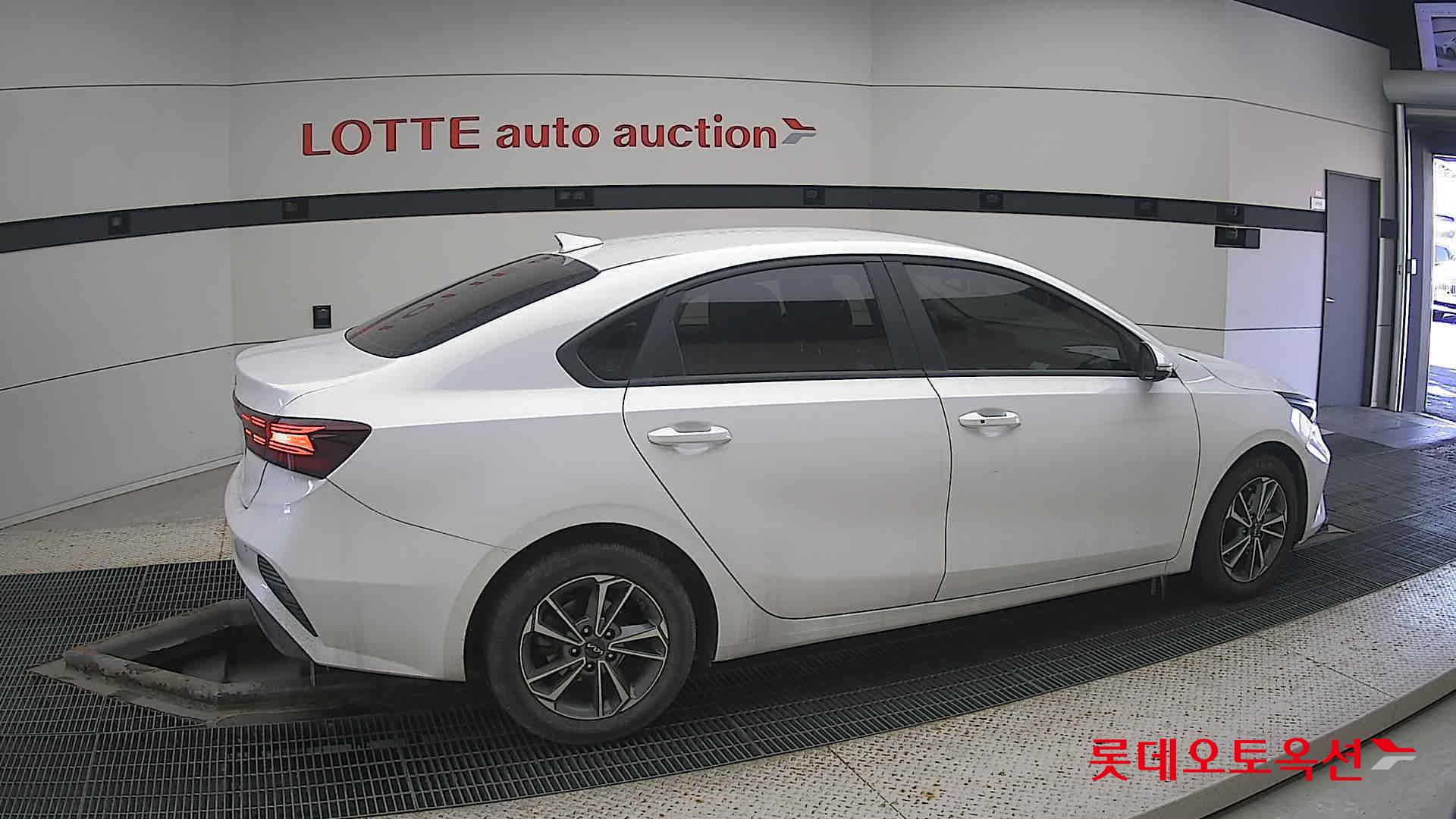 Kia K3 id 3628824 из Кореи 18