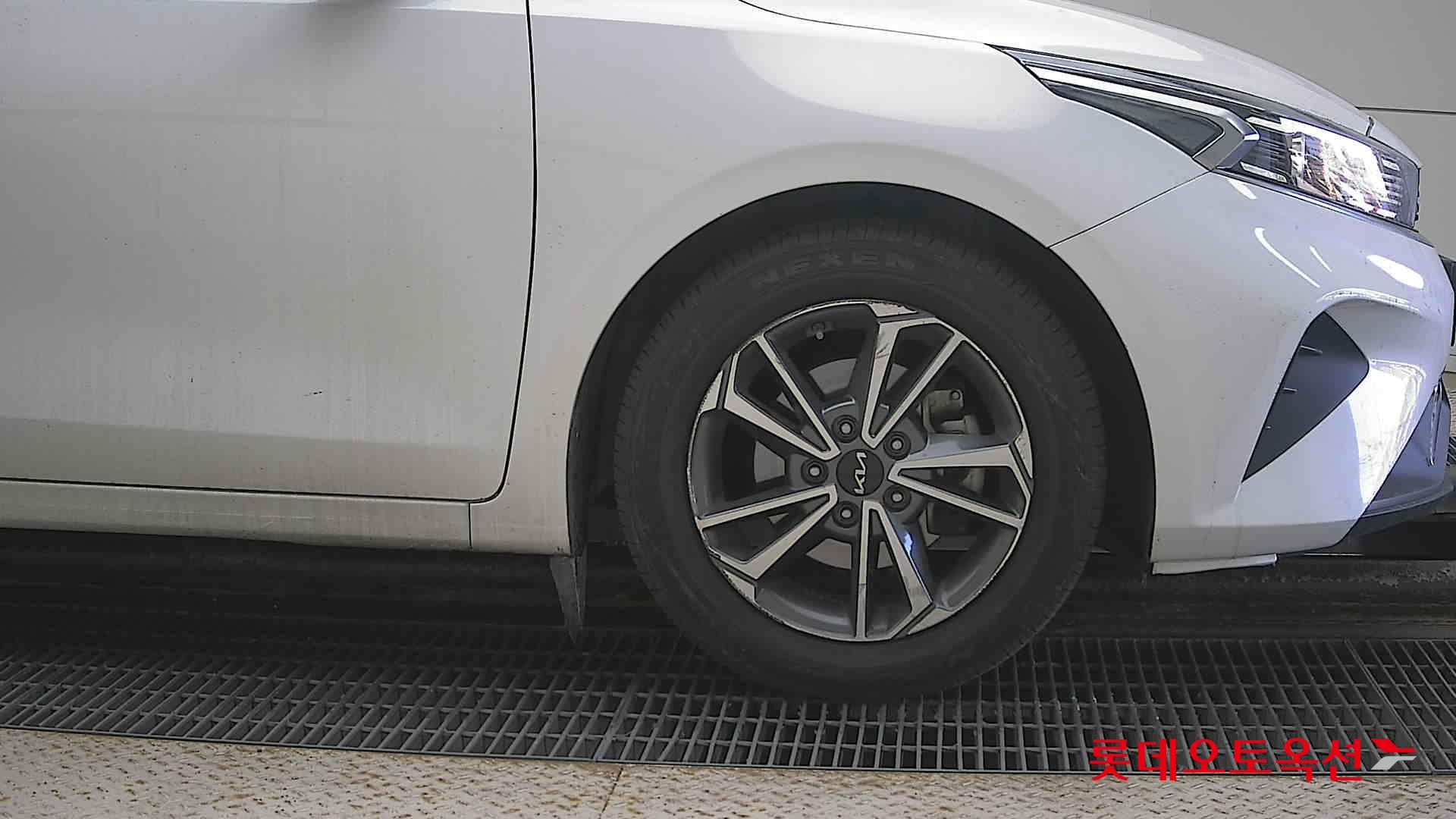 Kia K3 id 3628824 из Кореи 23