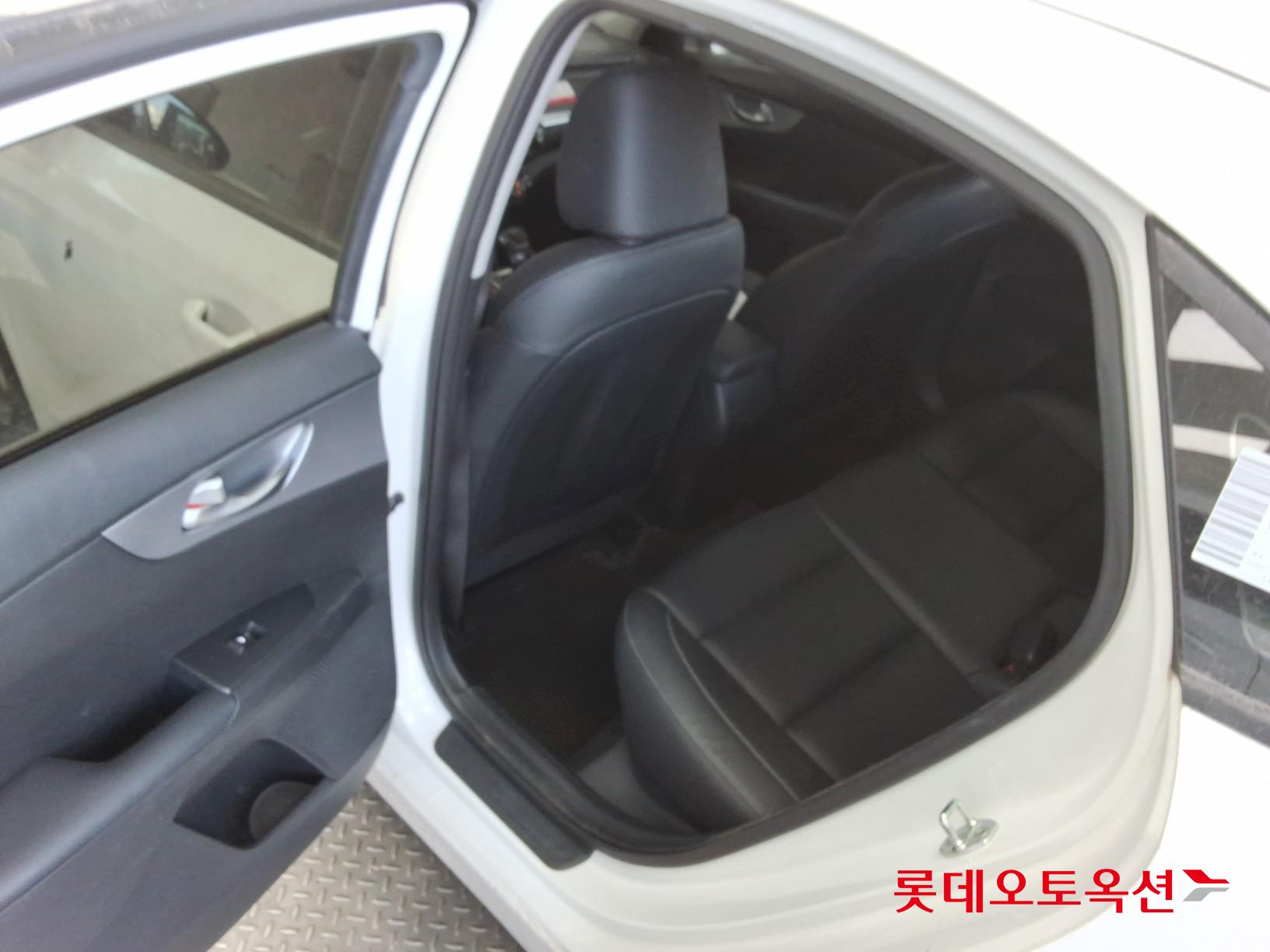 Kia K3 id 3628824 из Кореи 36