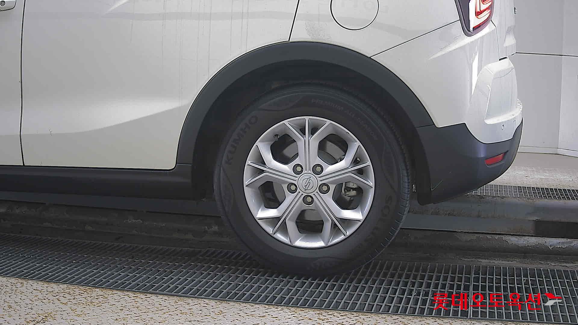 SsangYong Tivoli id 3628874 из Кореи 22