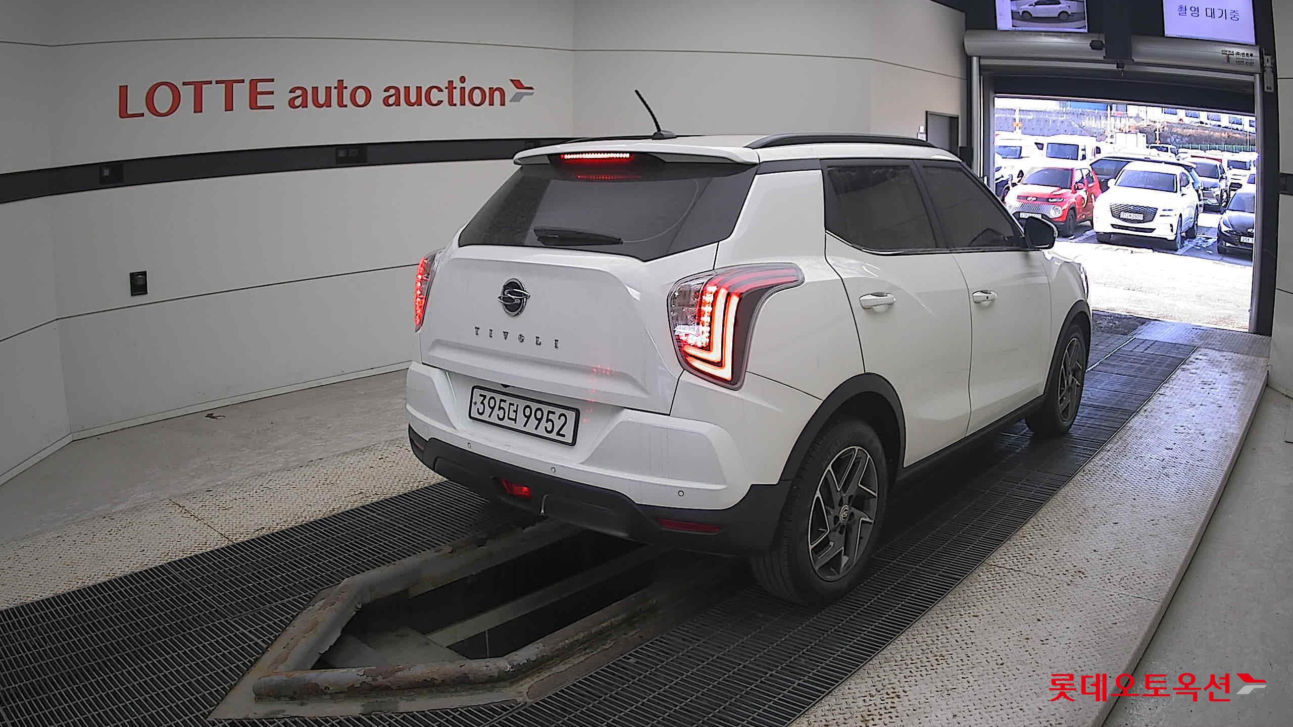 SsangYong Tivoli 2022 Grand White из Кореи, фото 4