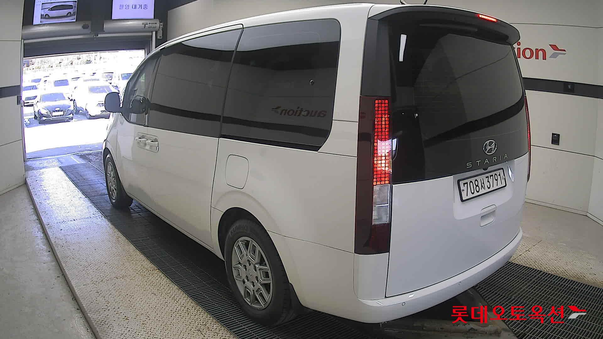 Hyundai Staria 2022 Creamy White из Кореи, фото 6