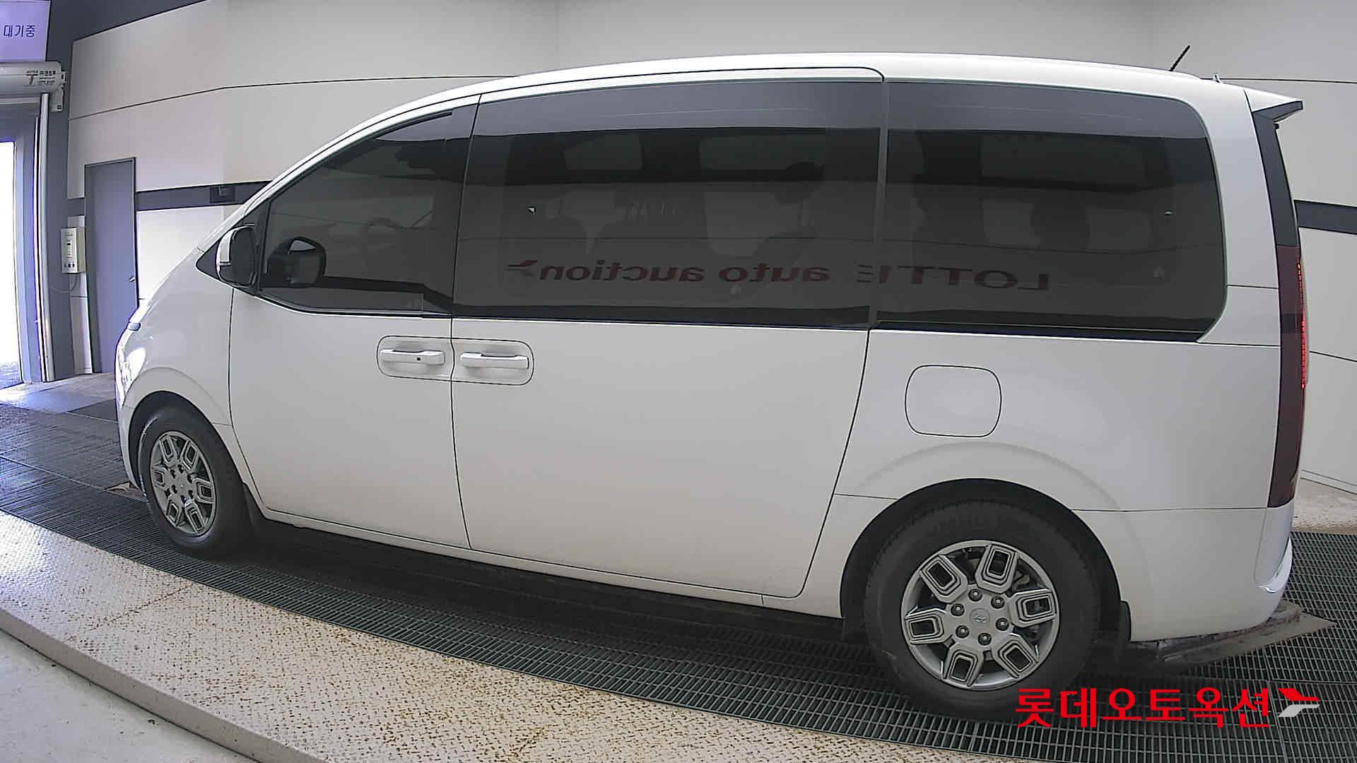 Hyundai Staria id 3633600 из Кореи 11