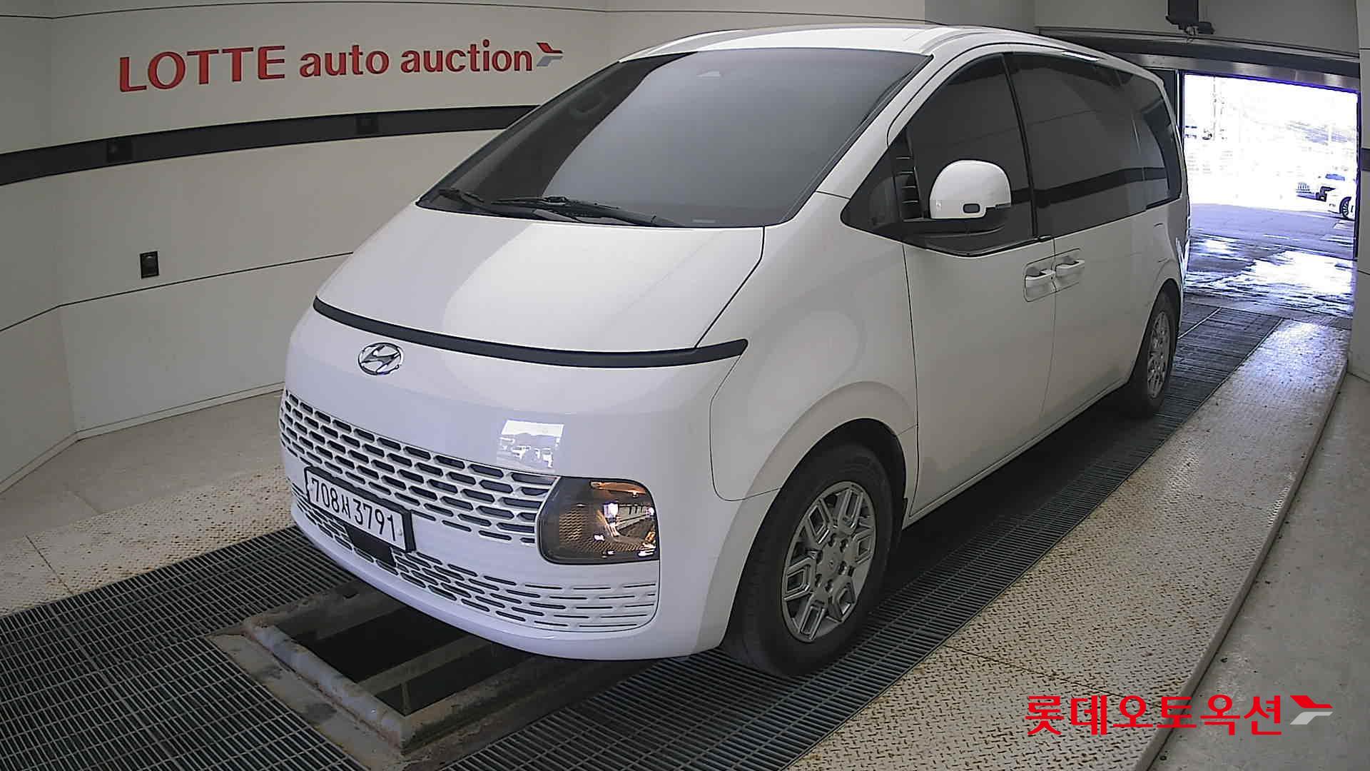 Hyundai Staria id 3633600 из Кореи 14