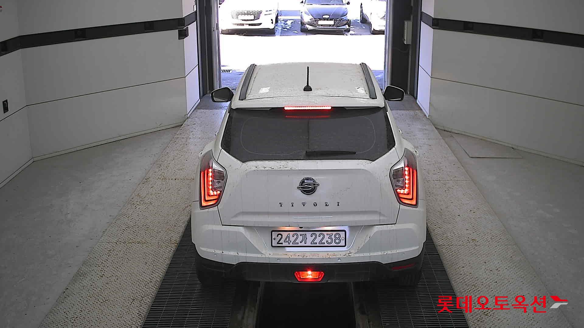 SsangYong Tivoli 2022 Grand White из Кореи, фото 5