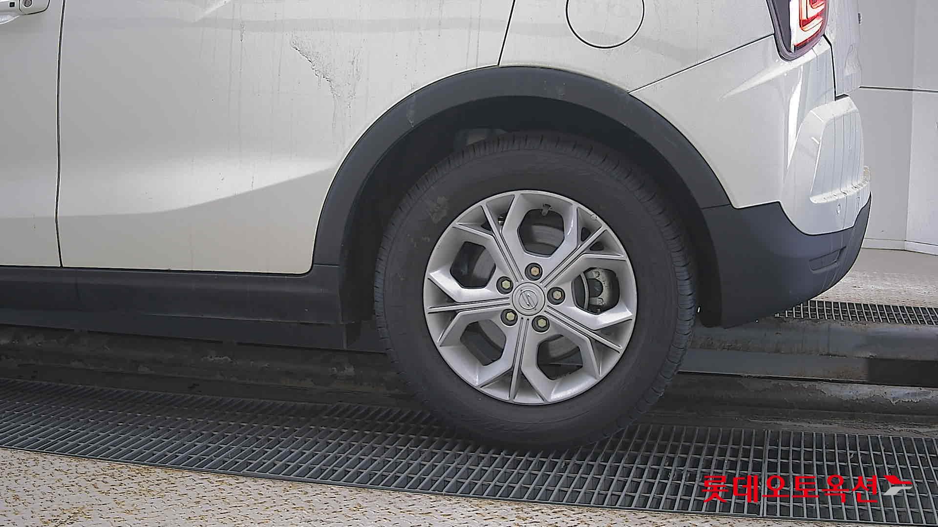 SsangYong Tivoli id 3633685 из Кореи 22