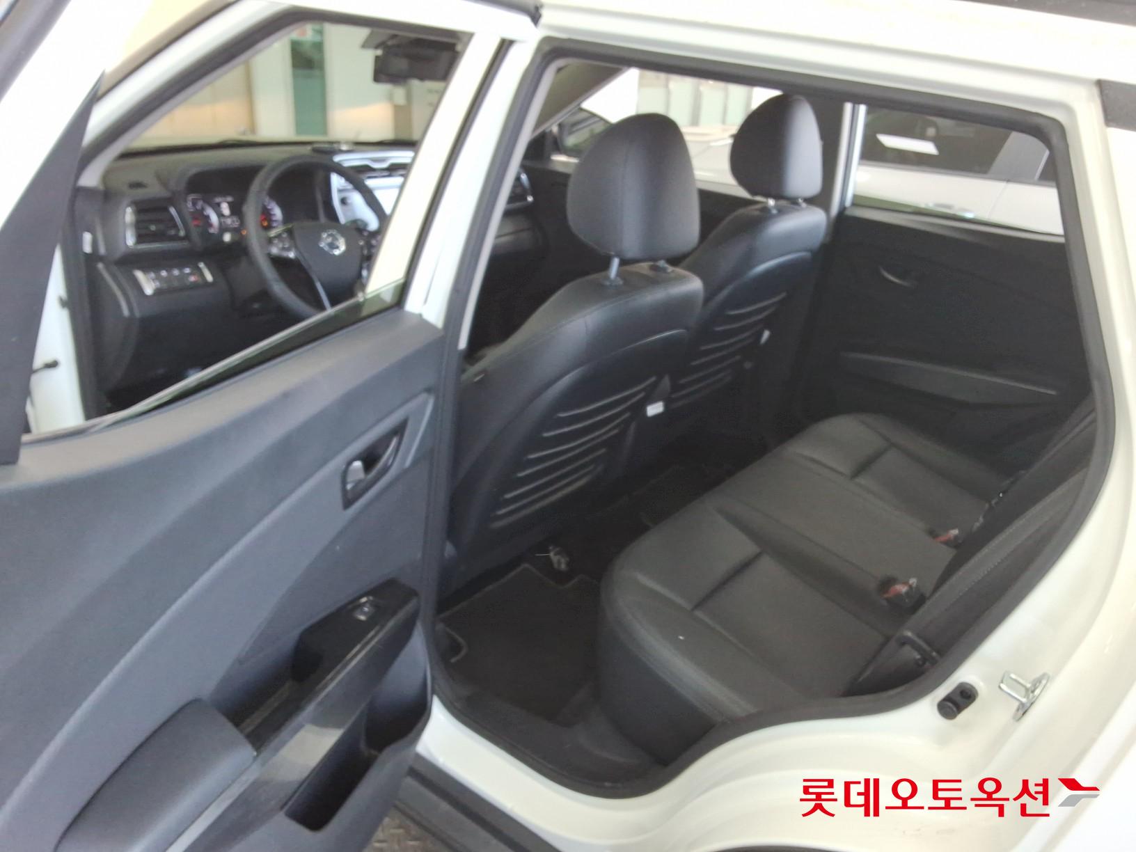 SsangYong Tivoli id 3633685 из Кореи 36