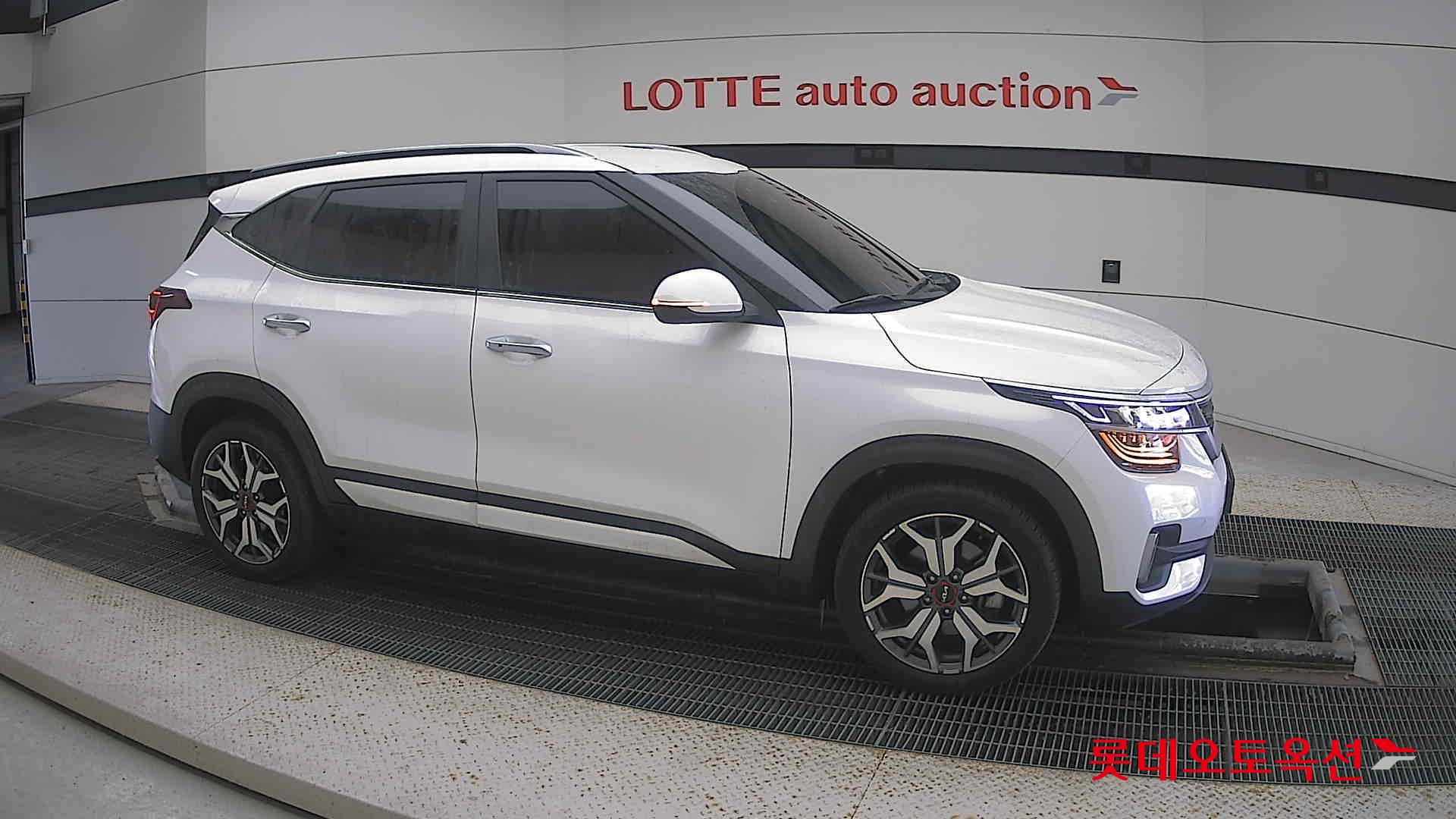 Kia Seltos id 3633619 из Кореи 17