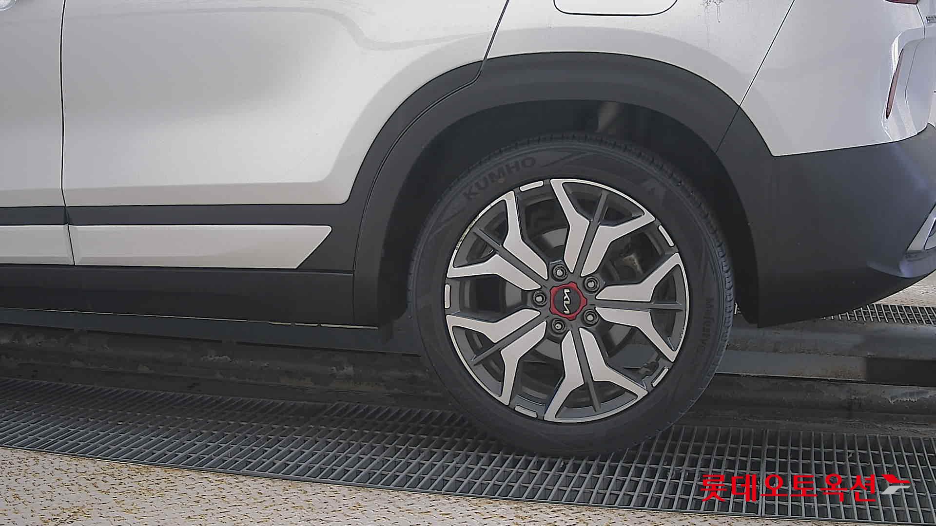 Kia Seltos id 3633619 из Кореи 22