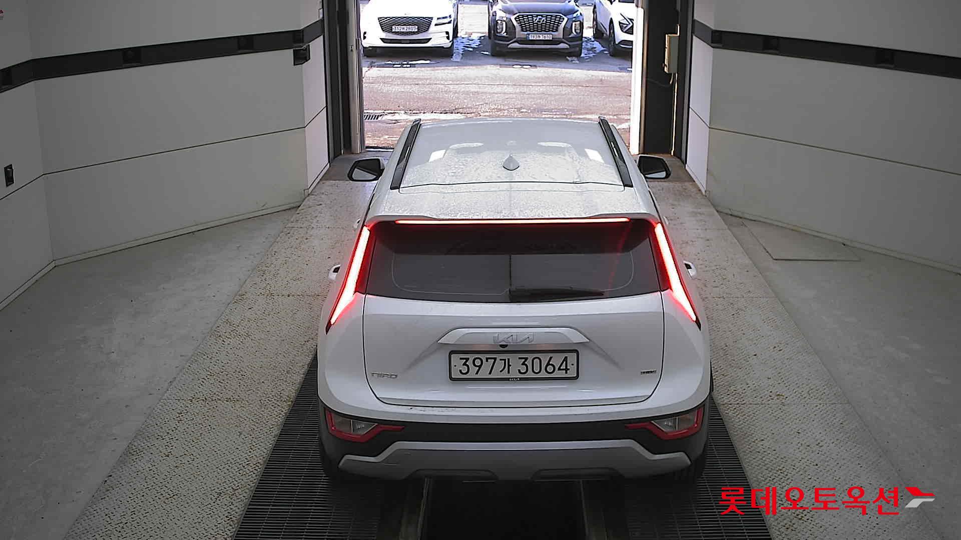 Kia Niro Hybrid 2022 Snow White Pearl (optional) из Кореи, фото 5