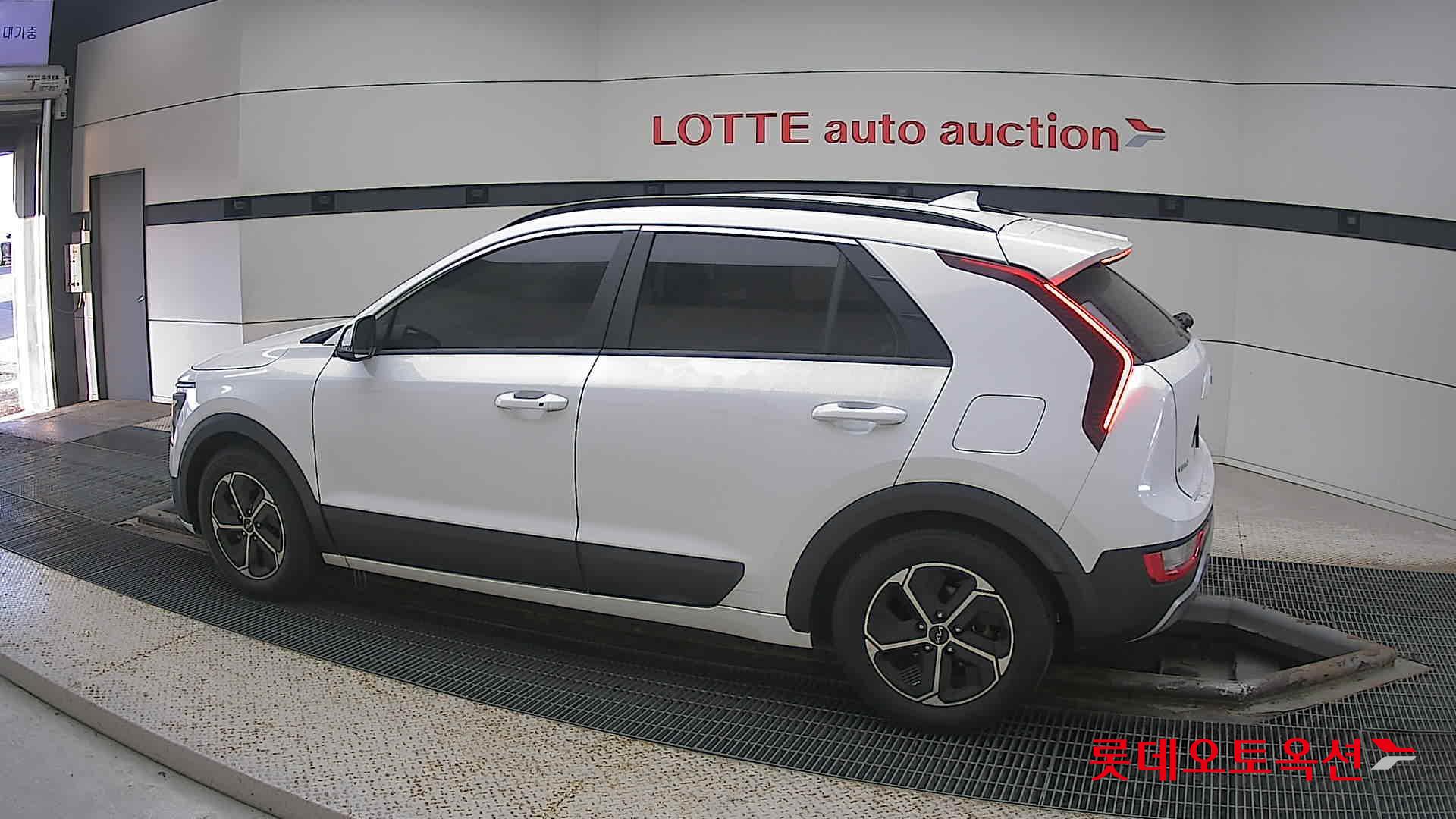 Kia Niro Hybrid id 3628815 из Кореи 11