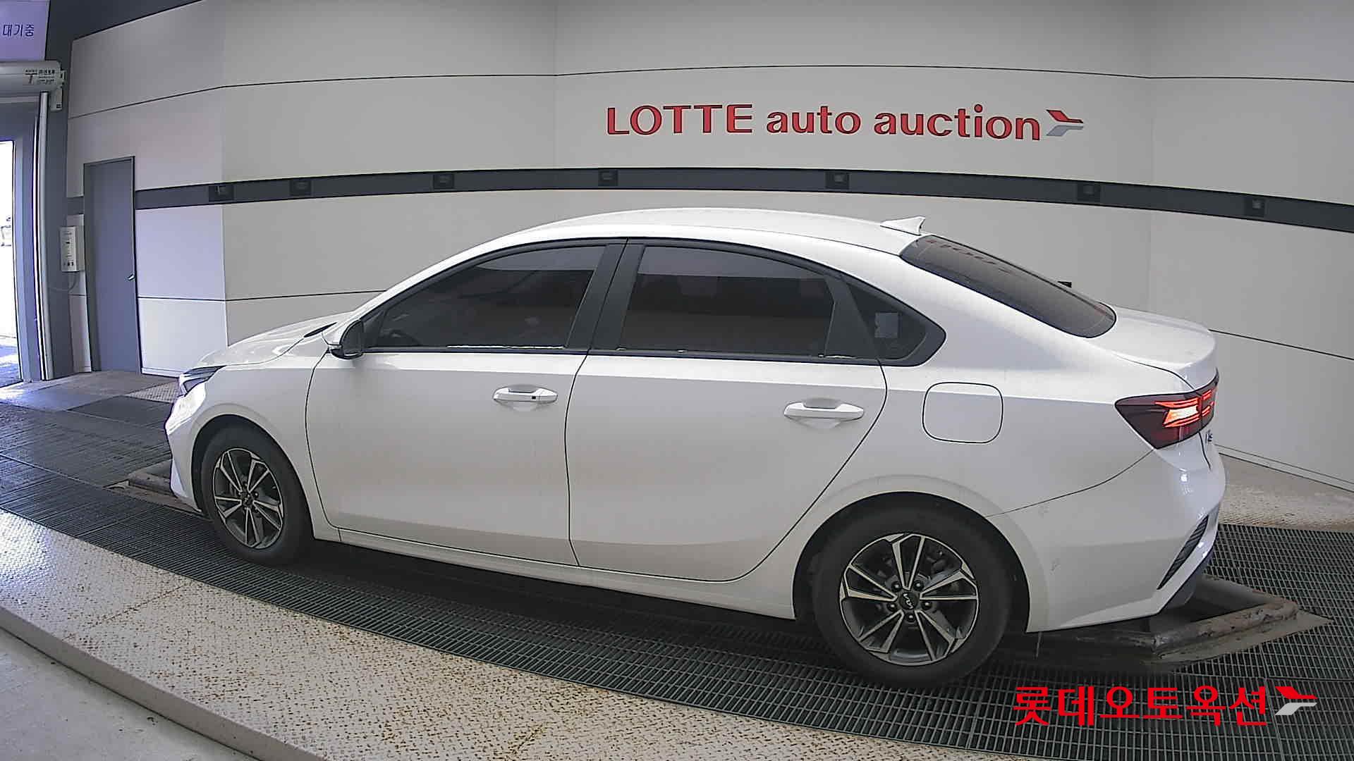 Kia K3 id 3628828 из Кореи 11