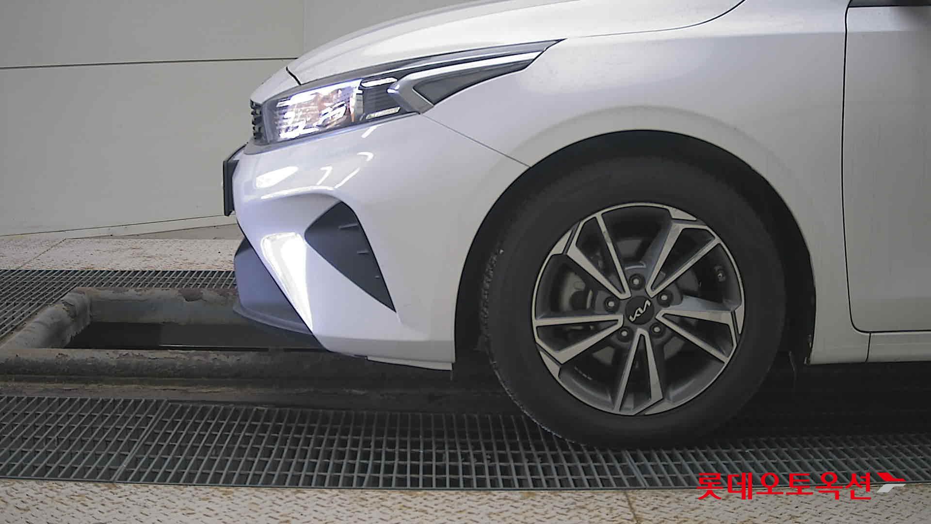 Kia K3 id 3628828 из Кореи 21