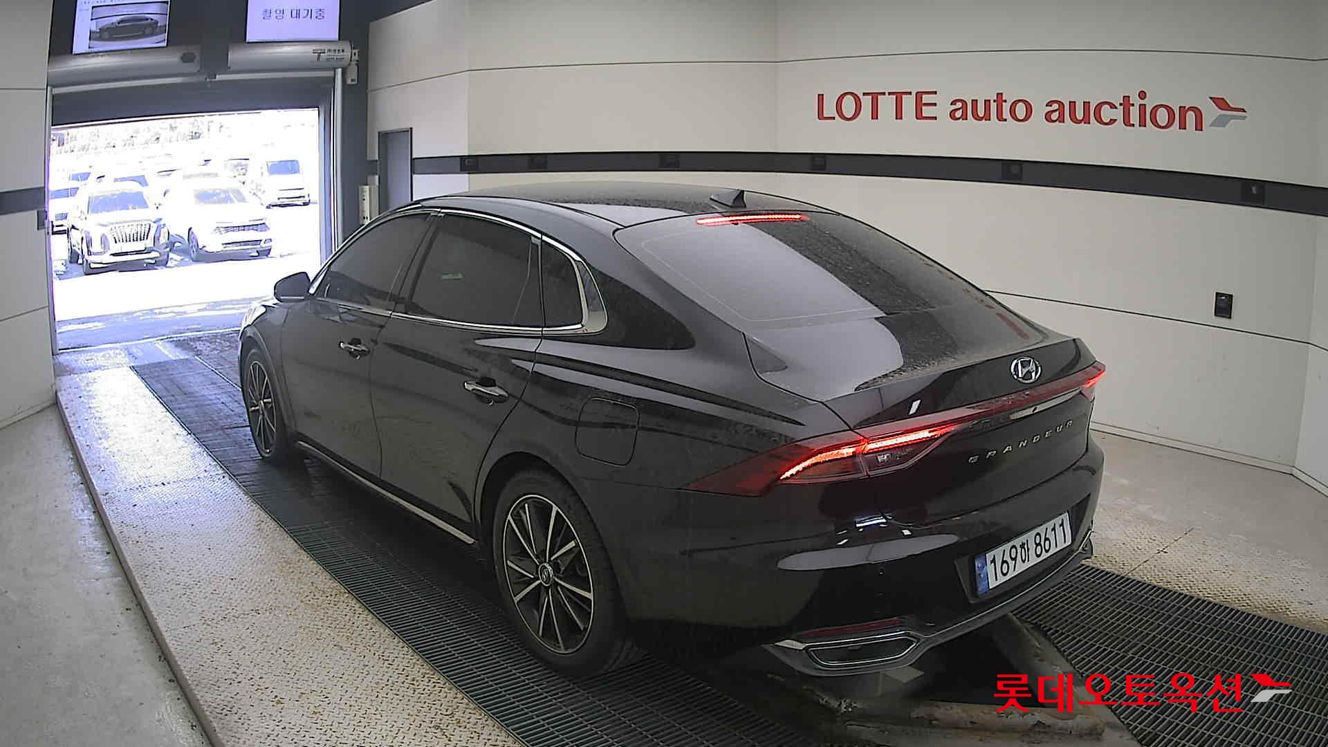 Hyundai Grandeur 2022 Midnight Black Pearl из Кореи, фото 6