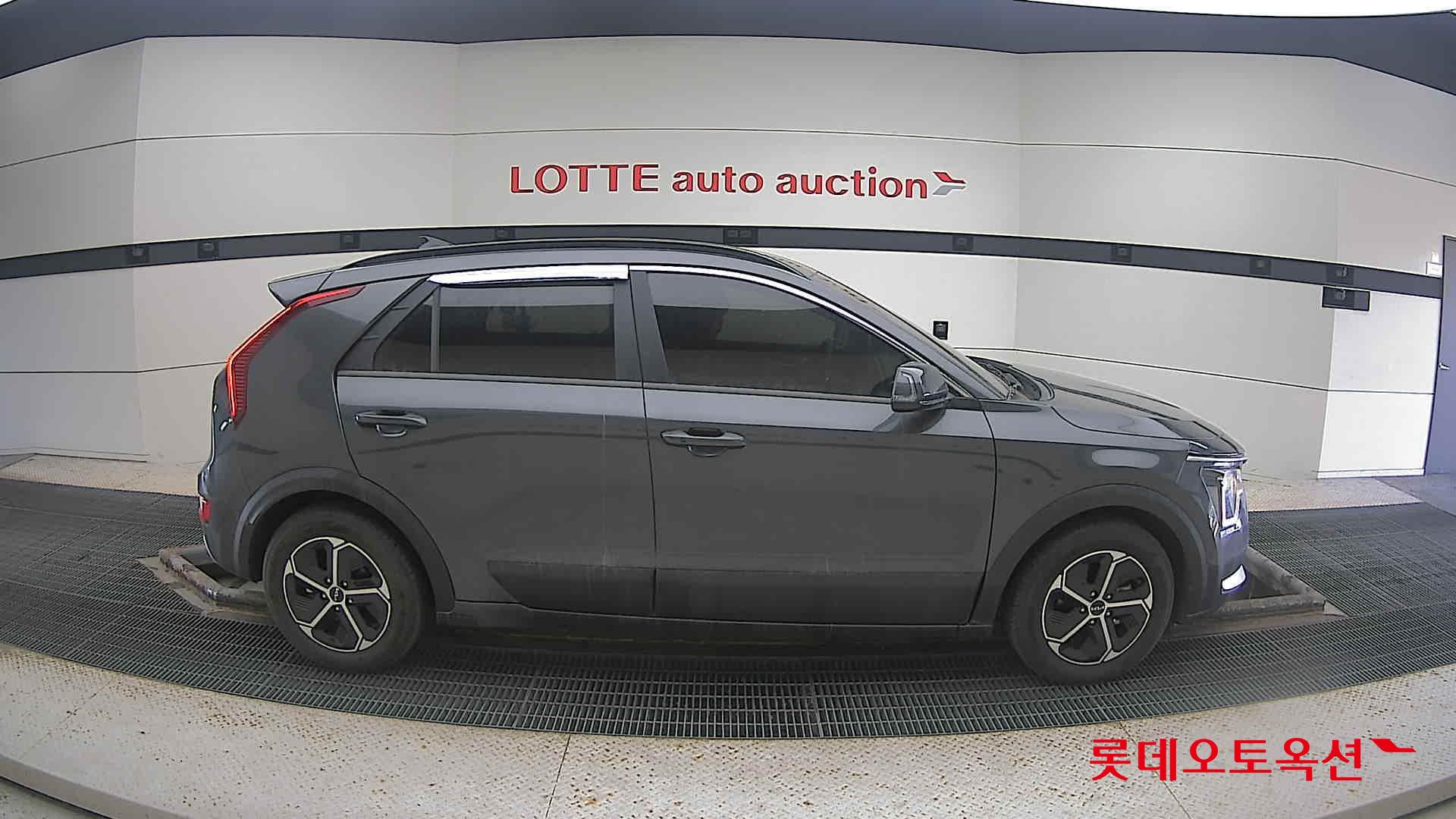 Kia Niro Hybrid 2024 Interstellagray из Кореи, фото 3