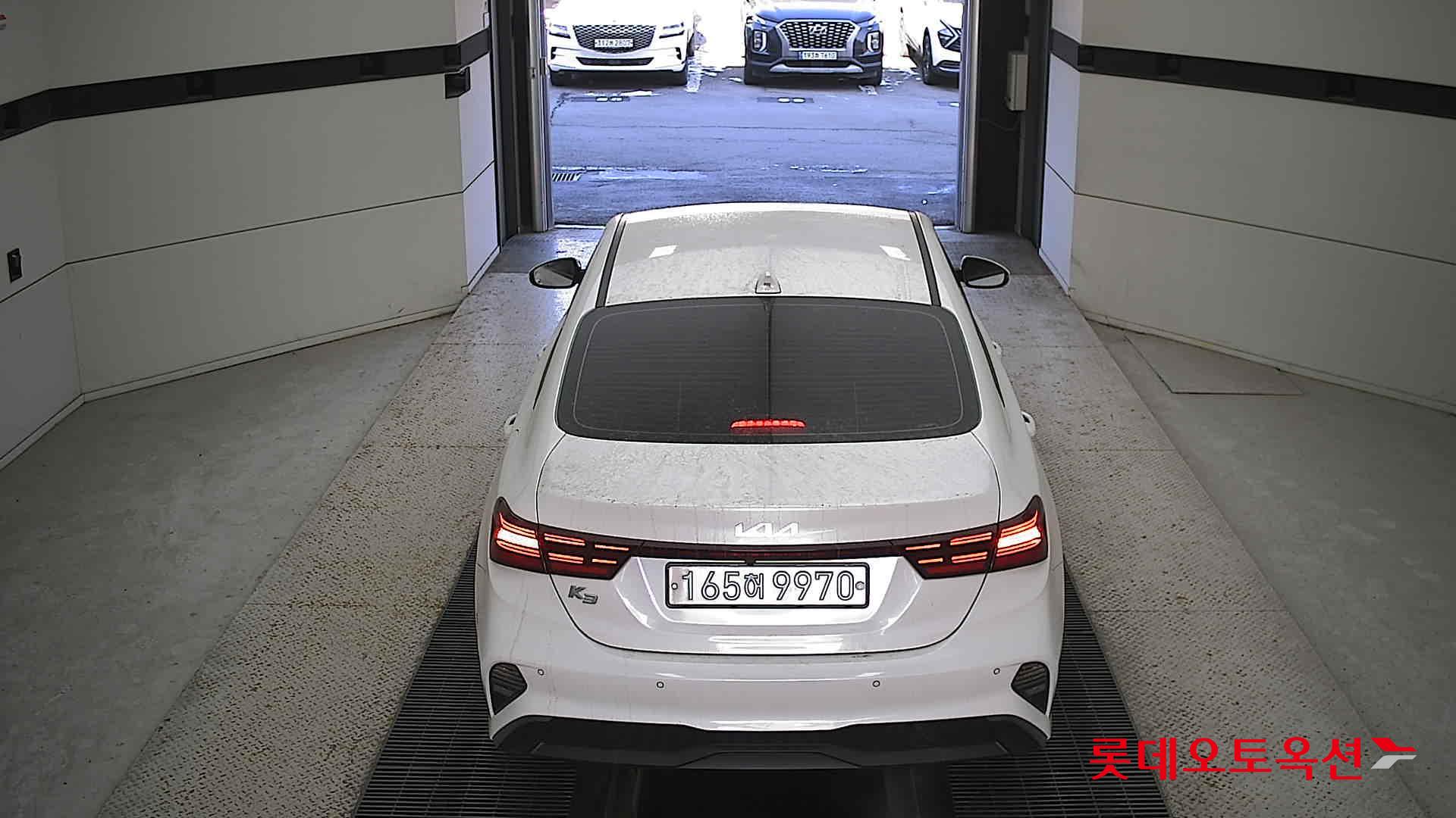 Kia K3 2022 Snow White Pearl из Кореи, фото 5