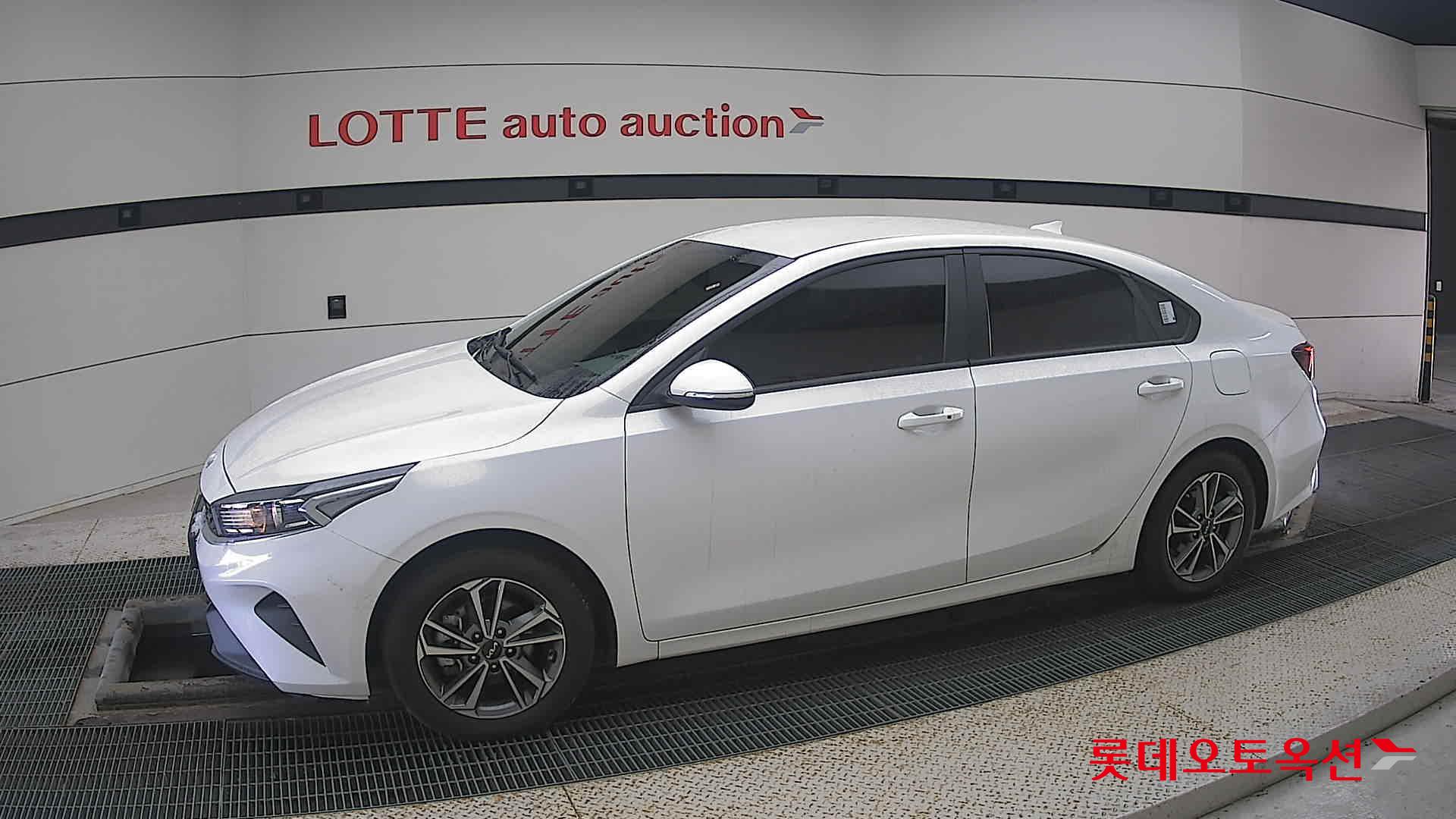 Kia K3 id 3633603 из Кореи 12