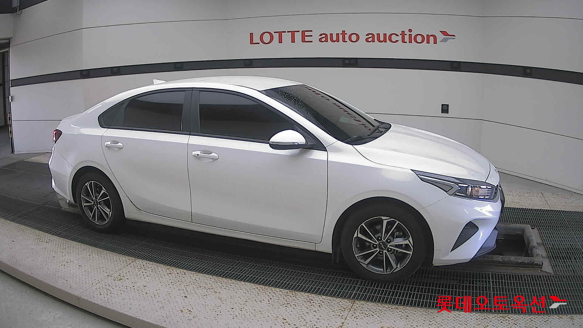 Kia K3 id 3633603 из Кореи 17