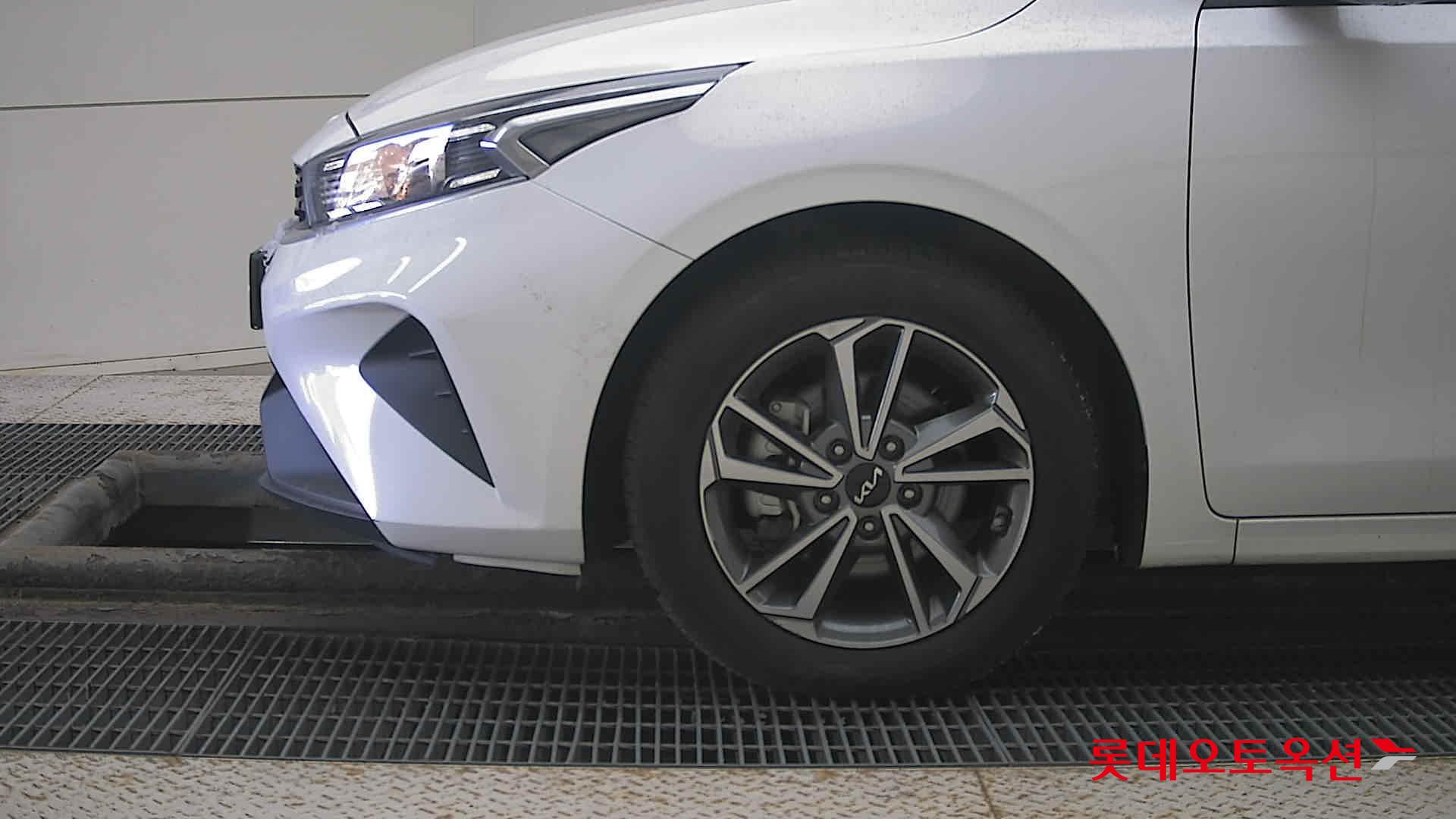 Kia K3 id 3633603 из Кореи 21