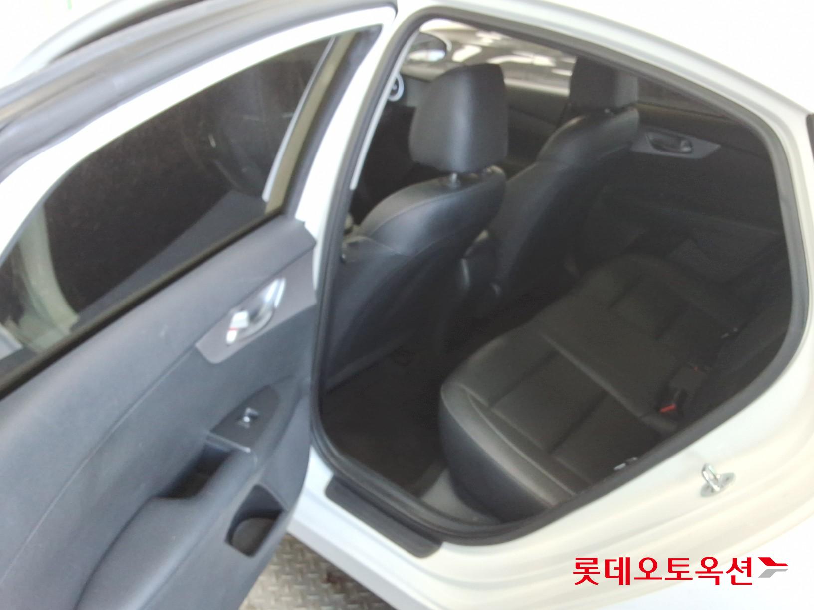 Kia K3 id 3633603 из Кореи 36