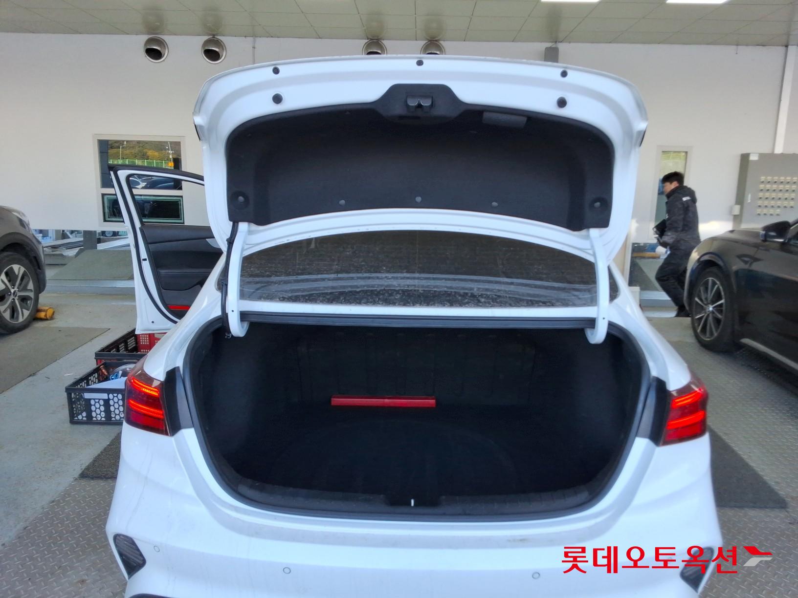 Kia K3 id 3633603 из Кореи 37