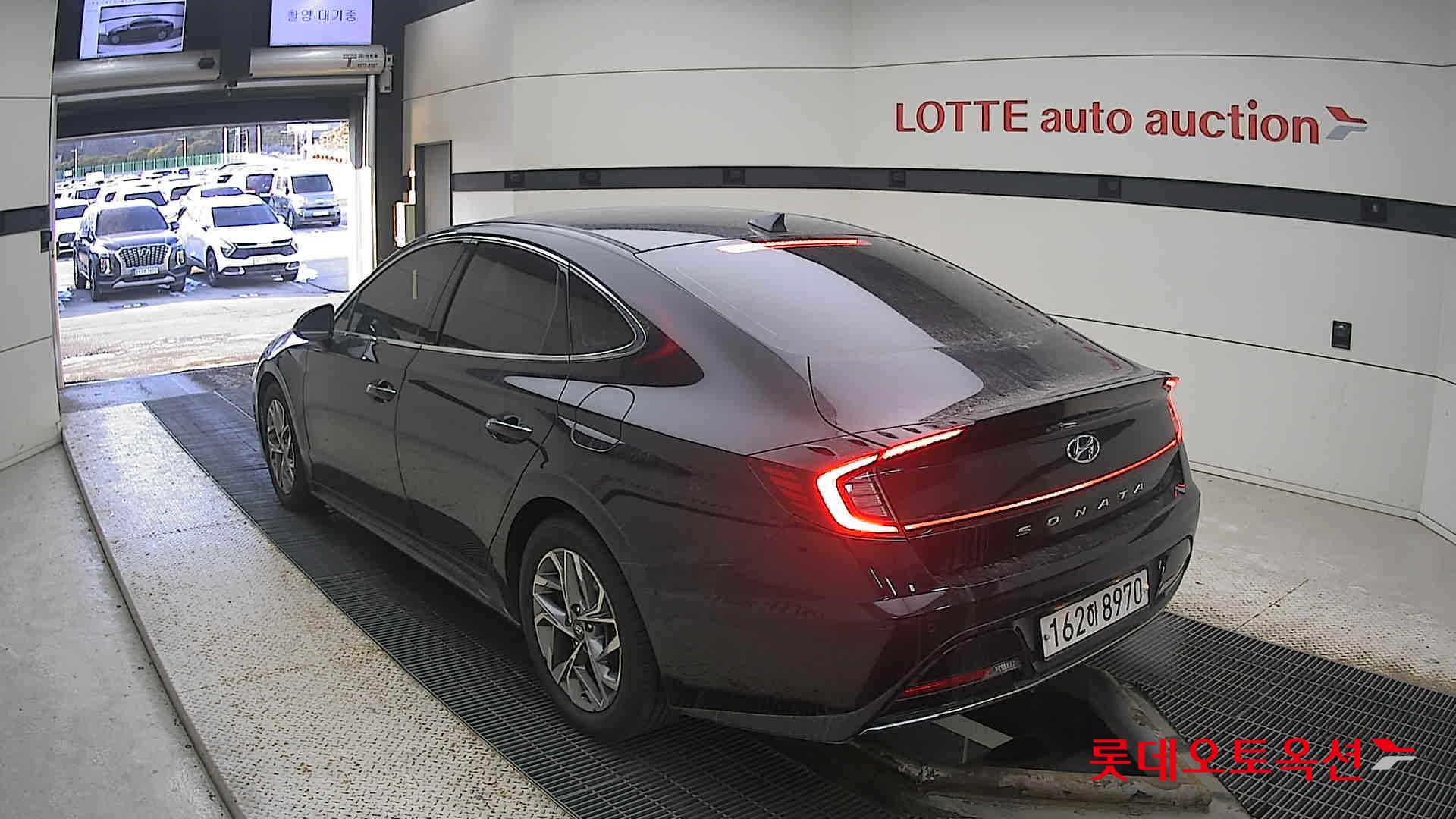 Hyundai Sonata 2022 Midnight Black Pearl из Кореи, фото 6