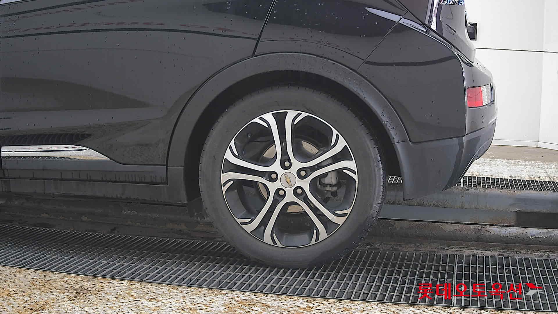 2021 - Chevrolet BOLT EV