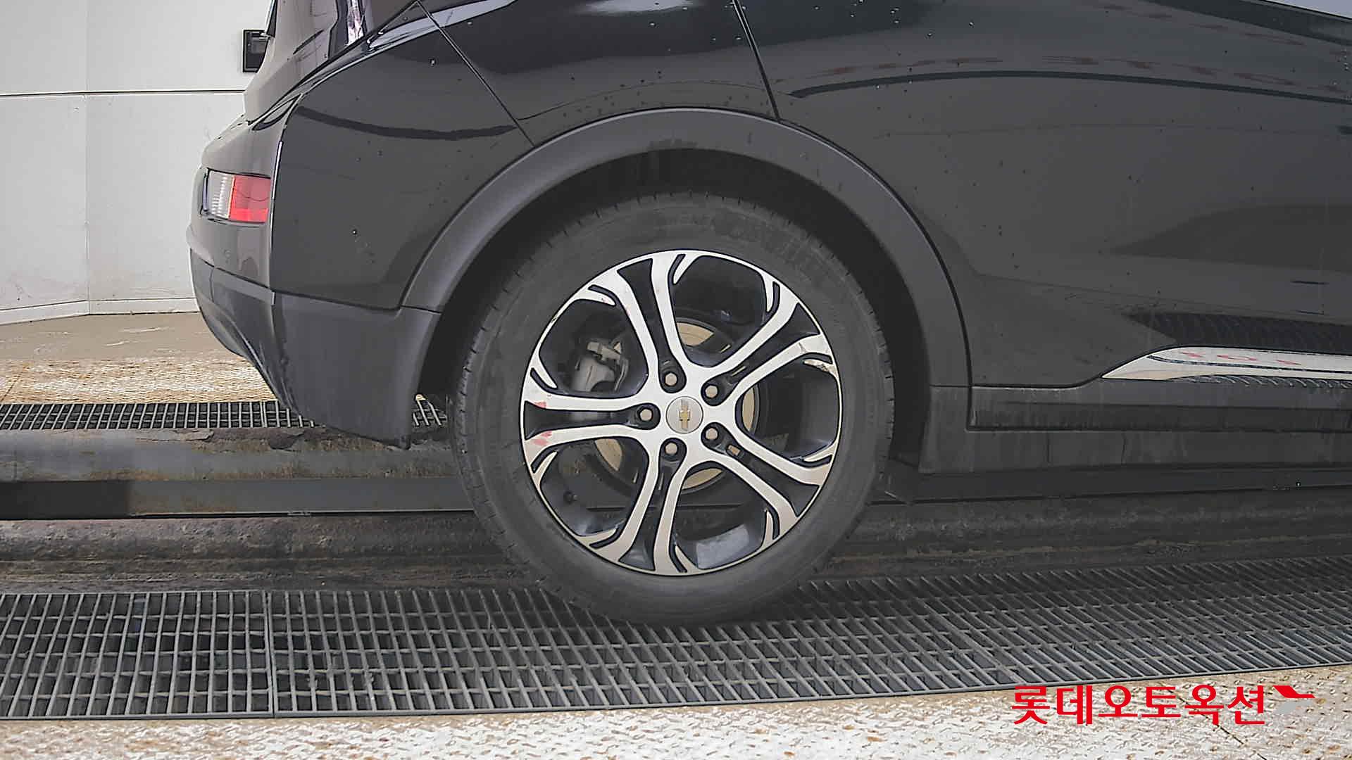 2021 - Chevrolet BOLT EV