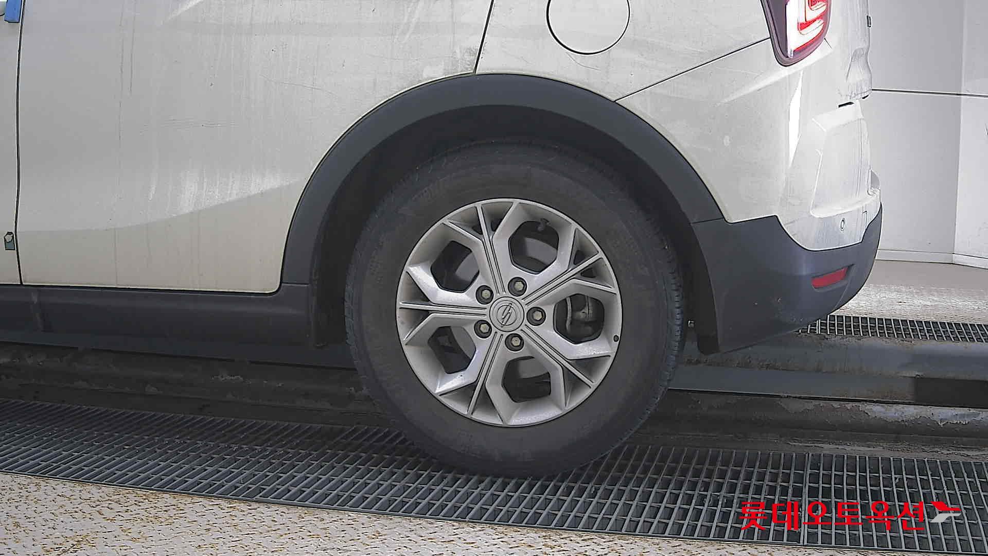 SsangYong Tivoli id 3628873 из Кореи 22