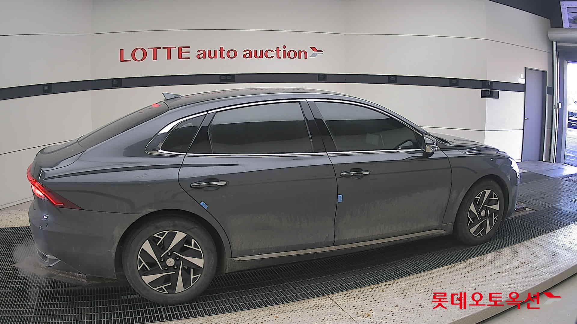 Hyundai Grandeur Hybrid id 3633552 из Кореи 18