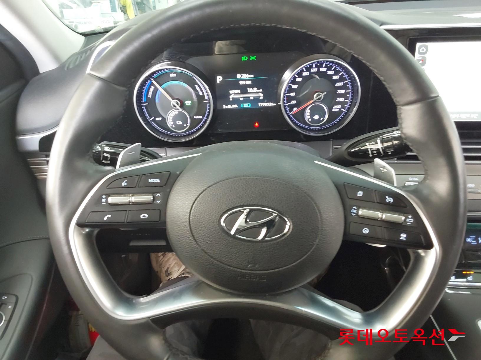 Hyundai Grandeur Hybrid id 3633552 из Кореи 29