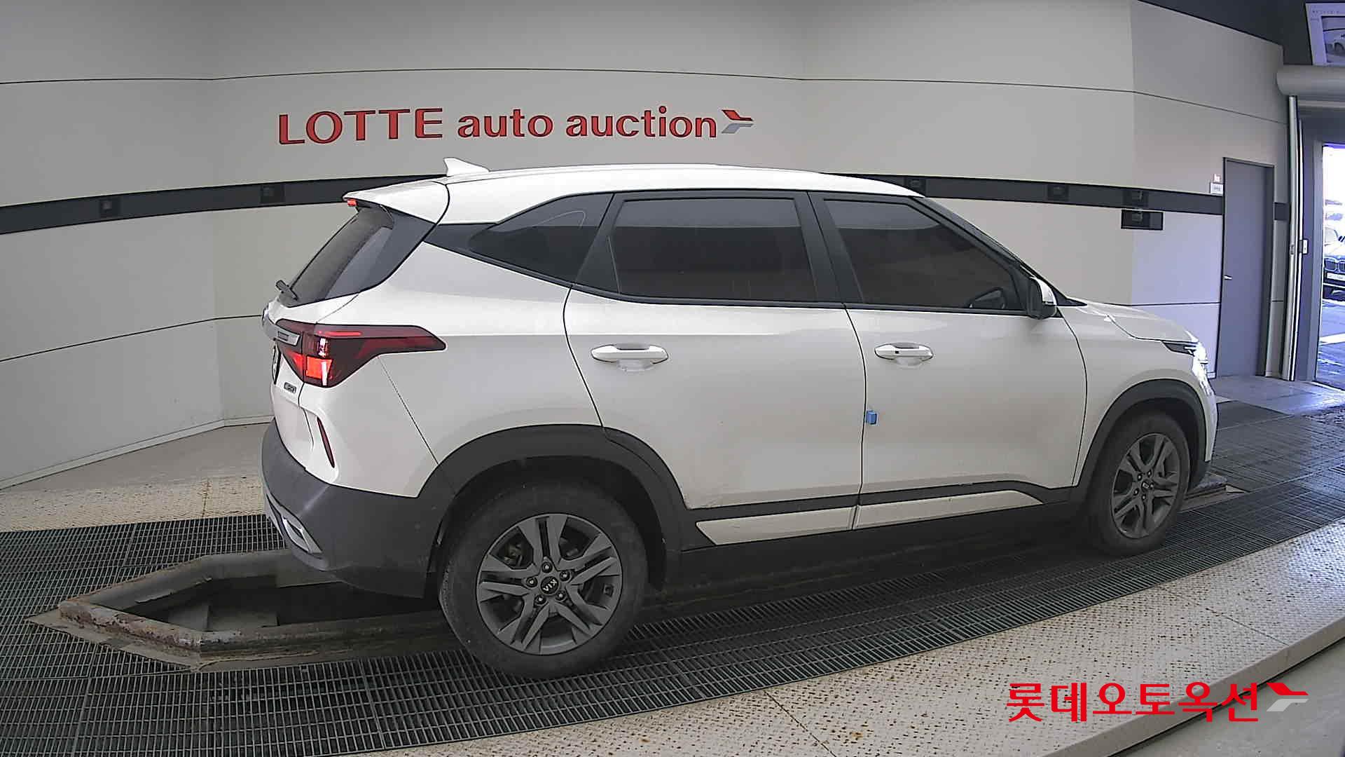 Kia Seltos id 3633656 из Кореи 18