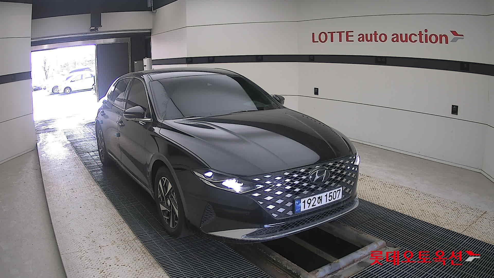 Hyundai Grandeur Hybrid id 3633556 из Кореи 15