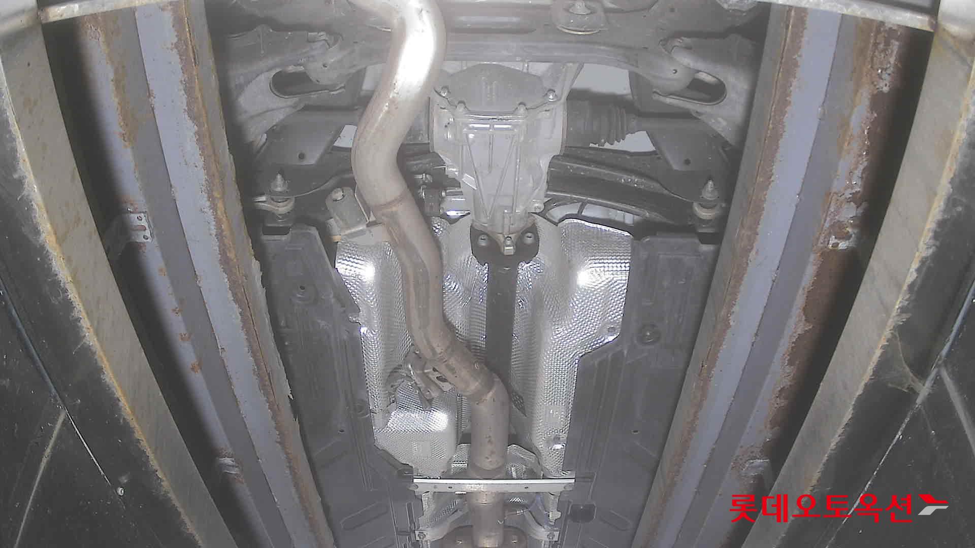 2022 - Mercedes-Benz E220