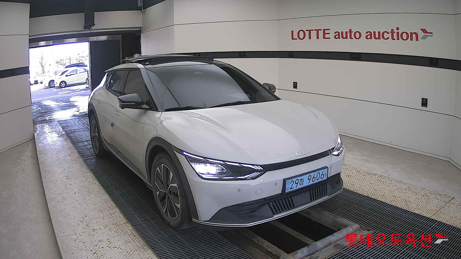 Kia EV6 id 3633666 из Кореи 15