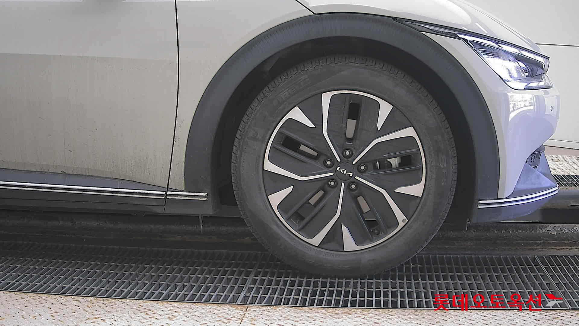 Kia EV6 id 3633666 из Кореи 23