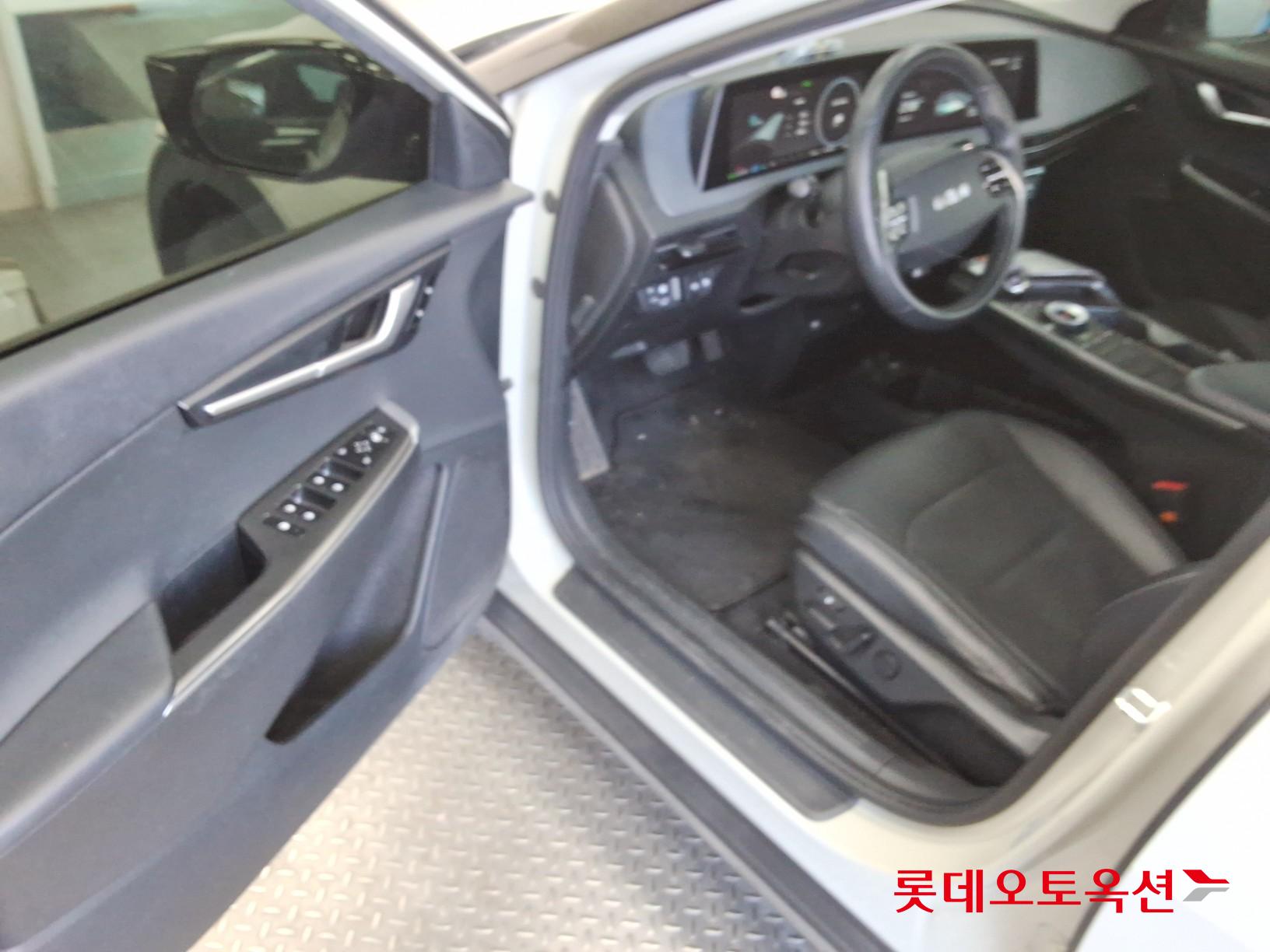 Kia EV6 id 3633666 из Кореи 35