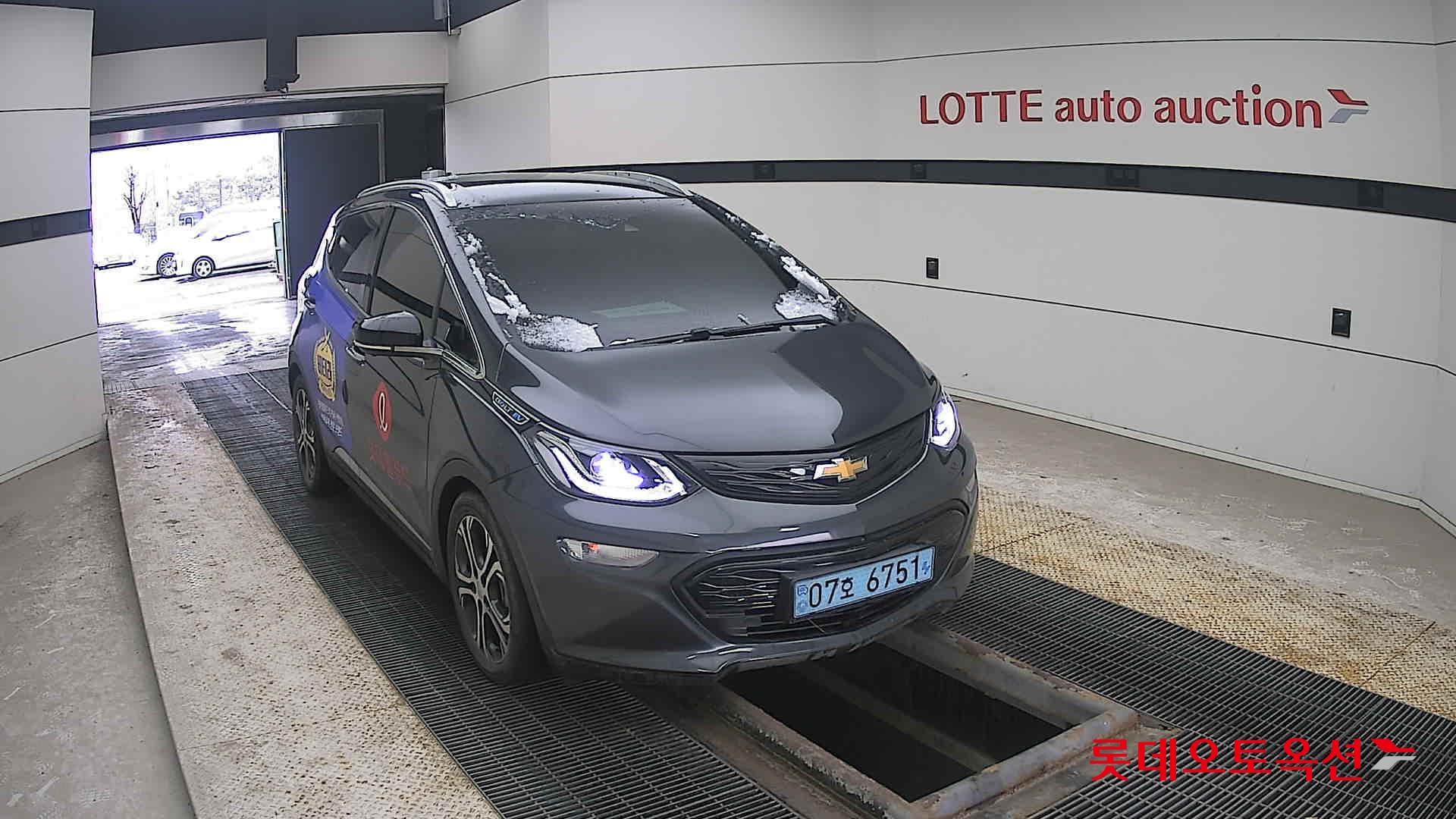 2021 - Chevrolet BOLT EV