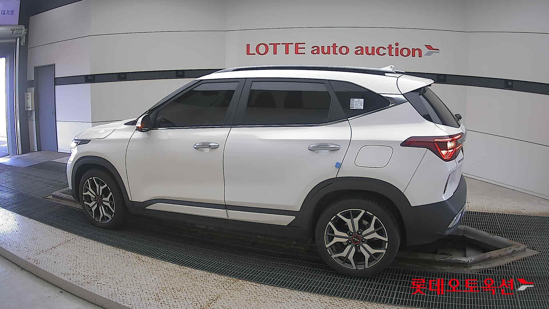 Kia Seltos id 3633649 из Кореи 11