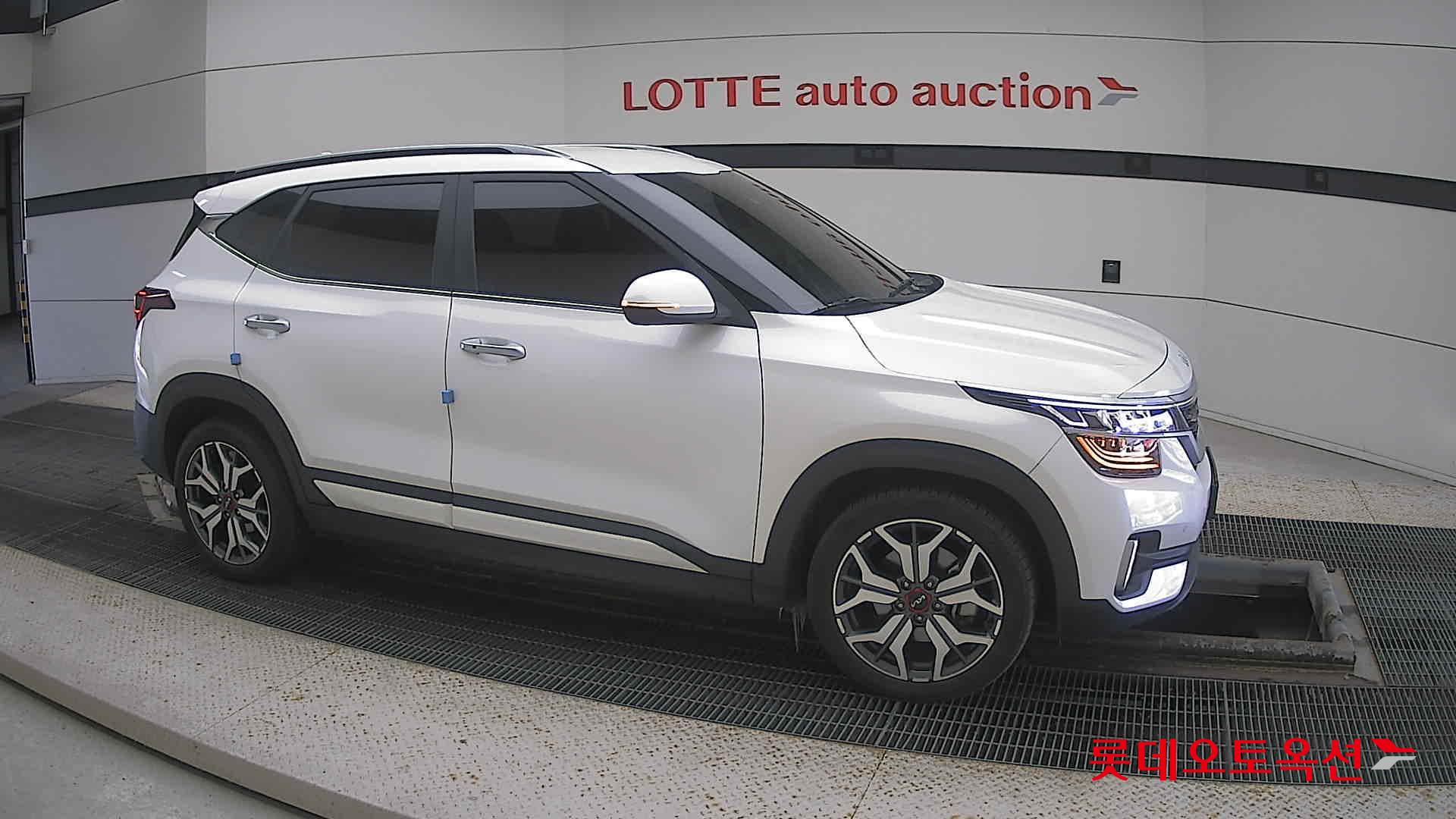 Kia Seltos id 3633649 из Кореи 17