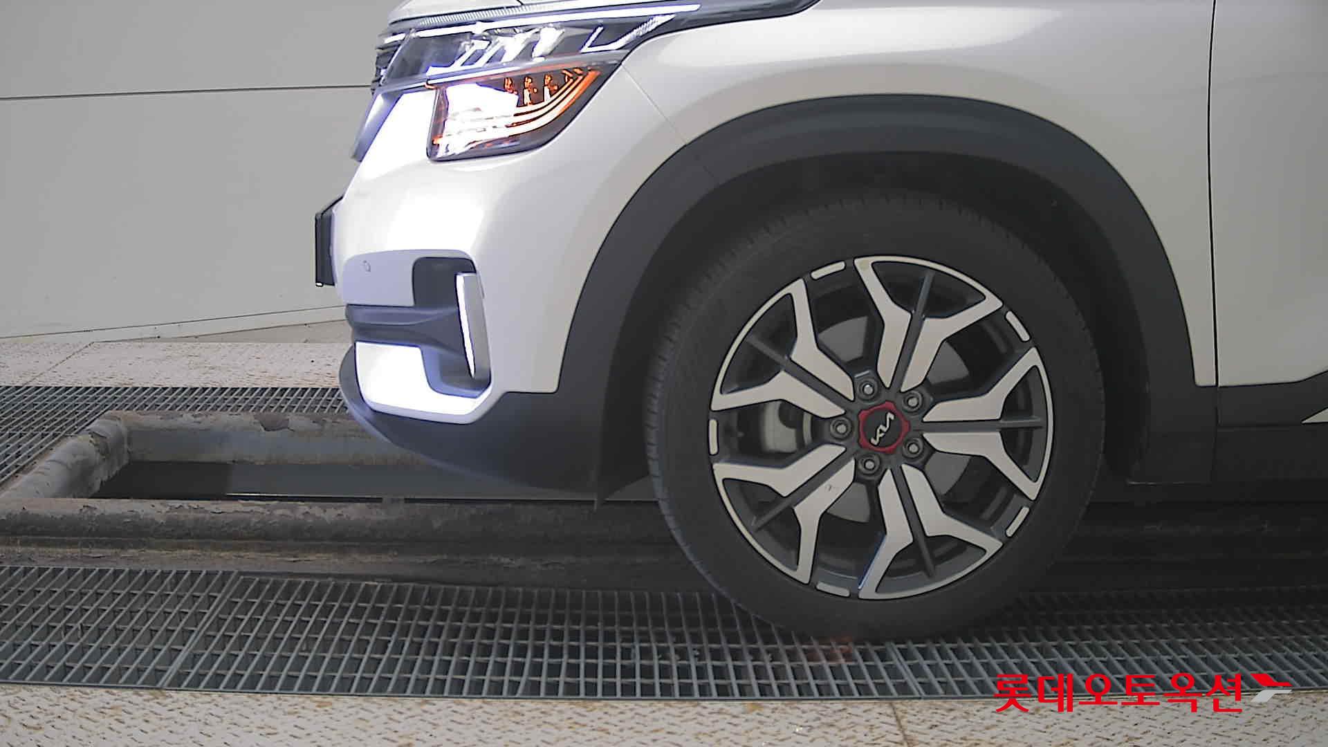 Kia Seltos id 3633649 из Кореи 21