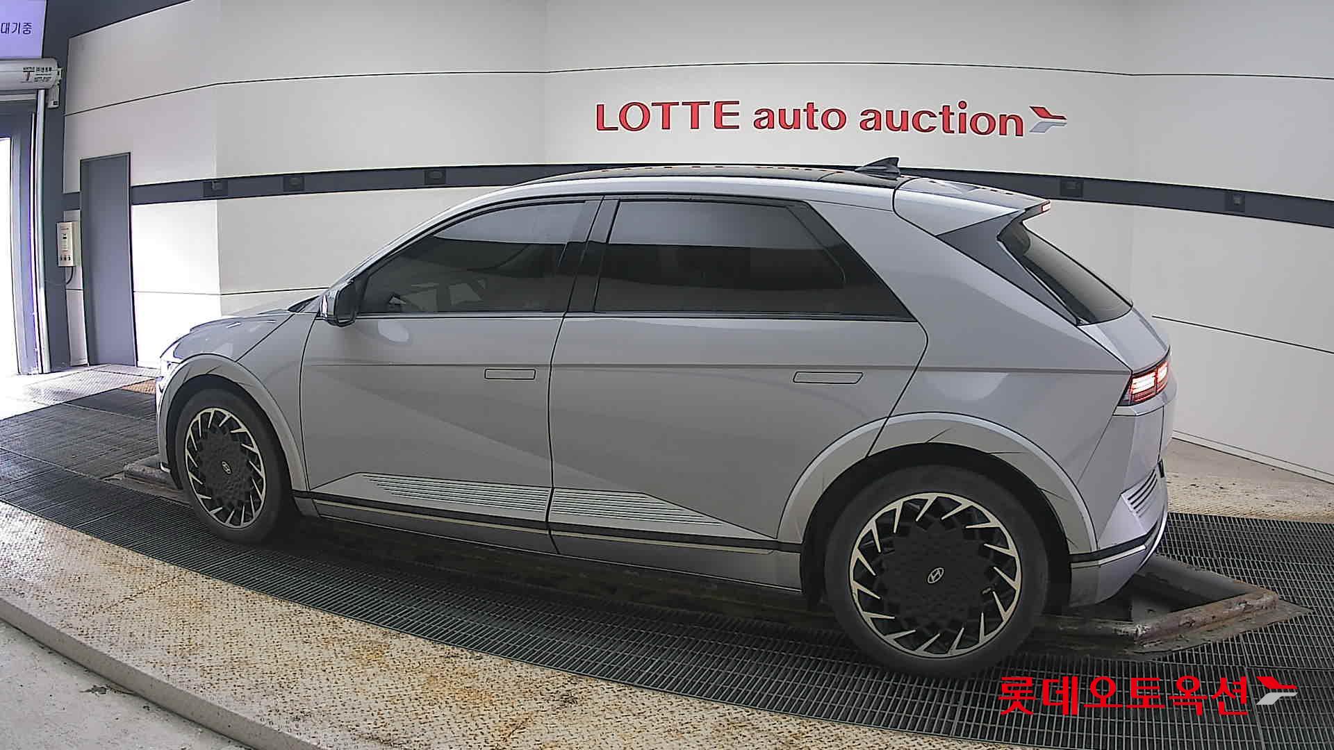 Hyundai Ioniq 5 2022 - Image 14