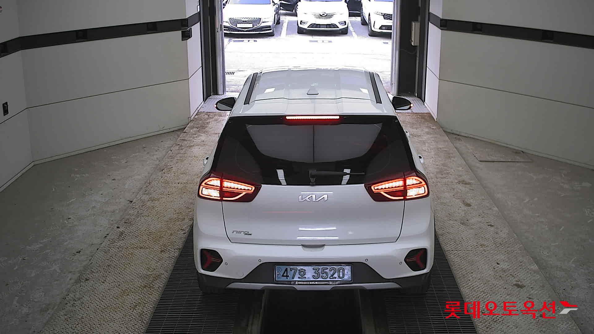 Kia Niro 2023 - Image 17