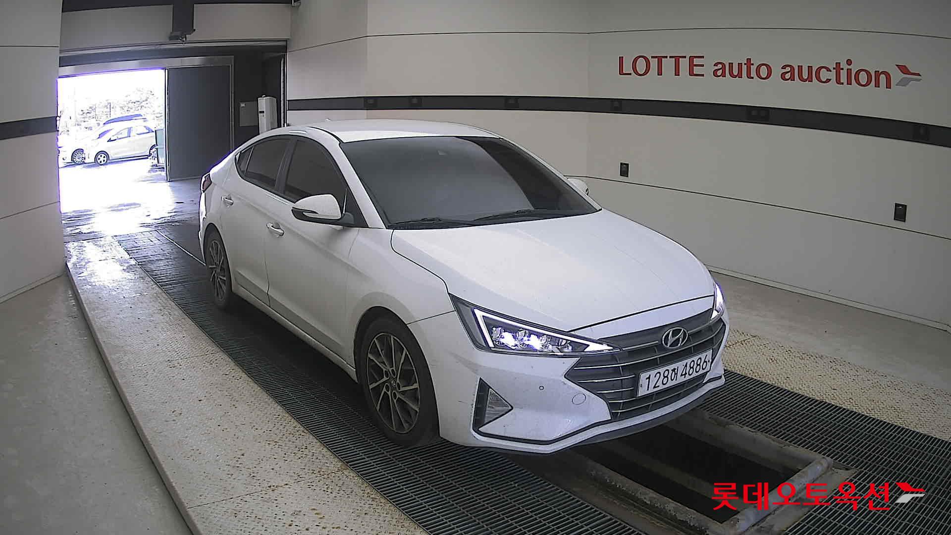 Hyundai Avante 2020 Polar White из Кореи, фото 2