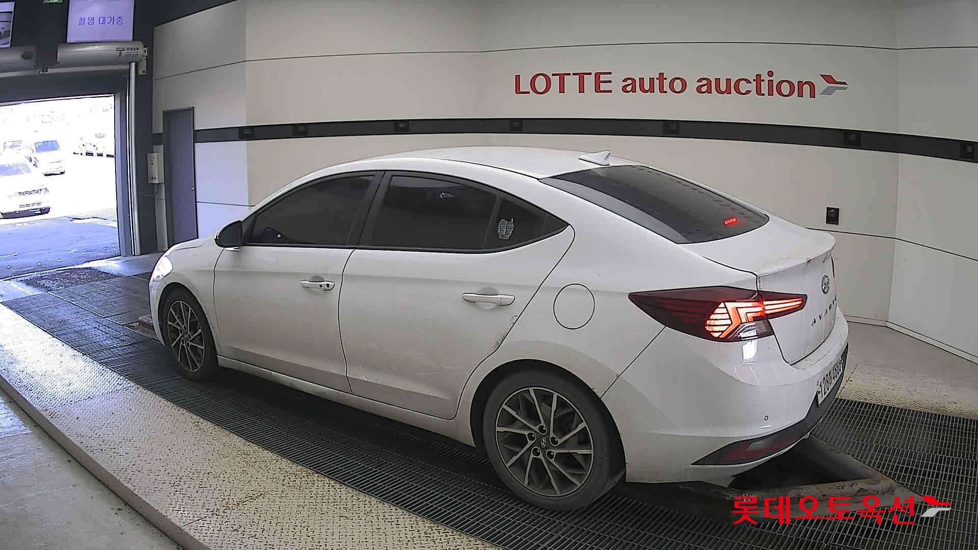 Hyundai Avante id 3633546 из Кореи 10